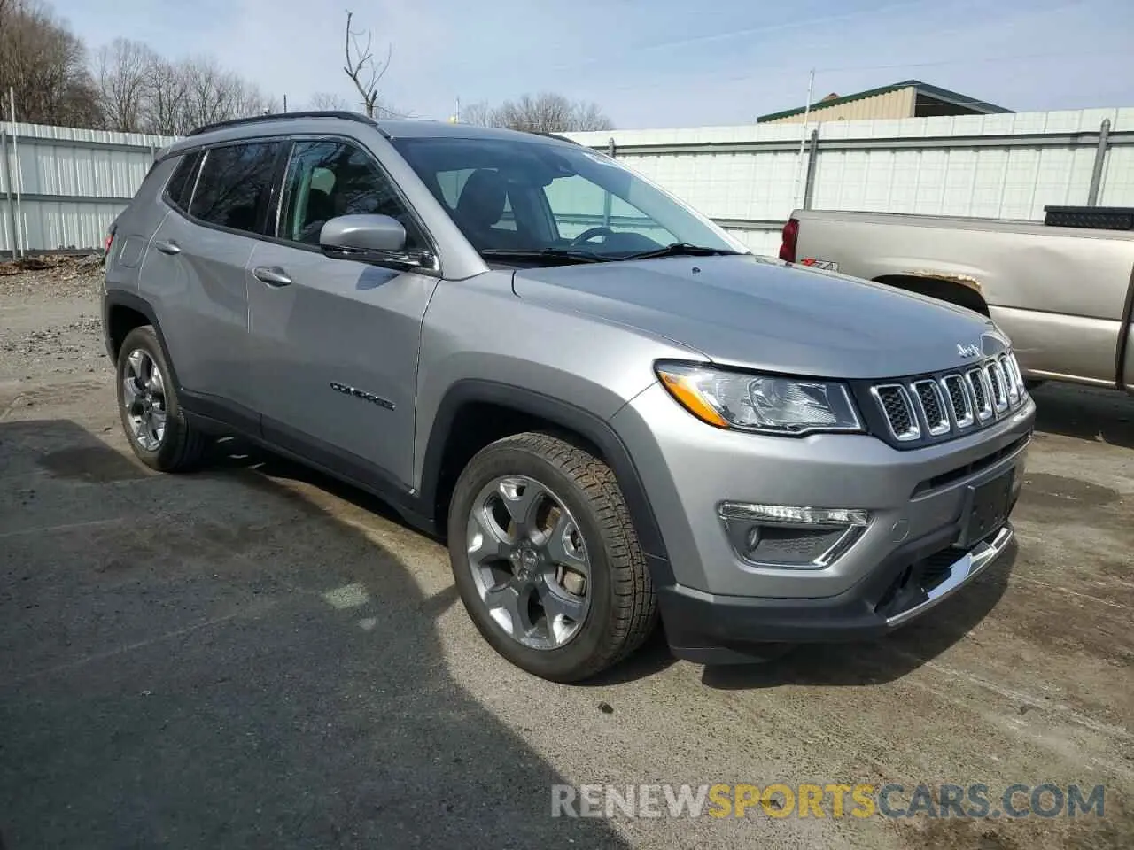 4 Photograph of a damaged car 3C4NJDCB6MT528495 JEEP COMPASS 2021