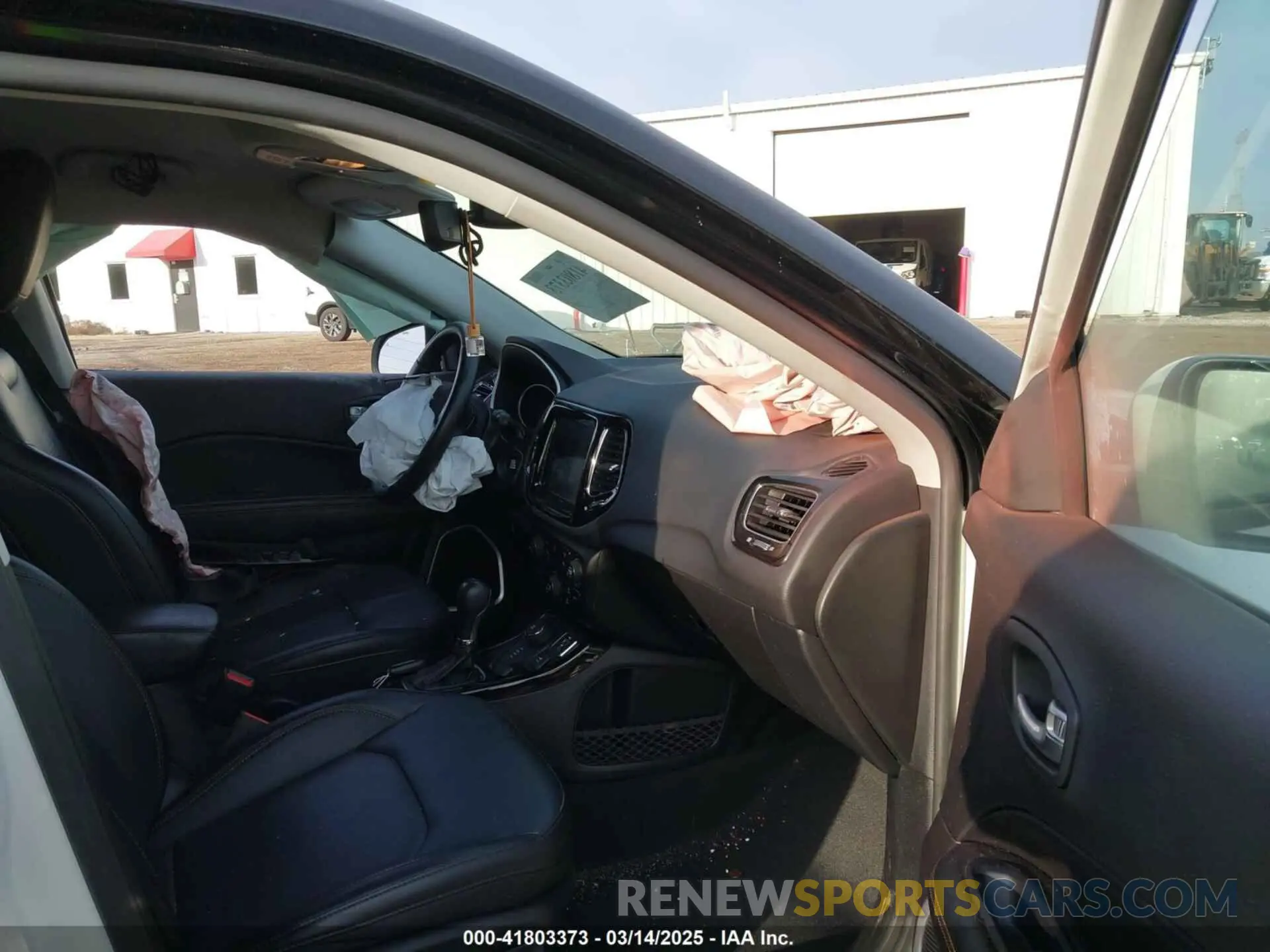5 Photograph of a damaged car 3C4NJDCB6MT561125 JEEP COMPASS 2021