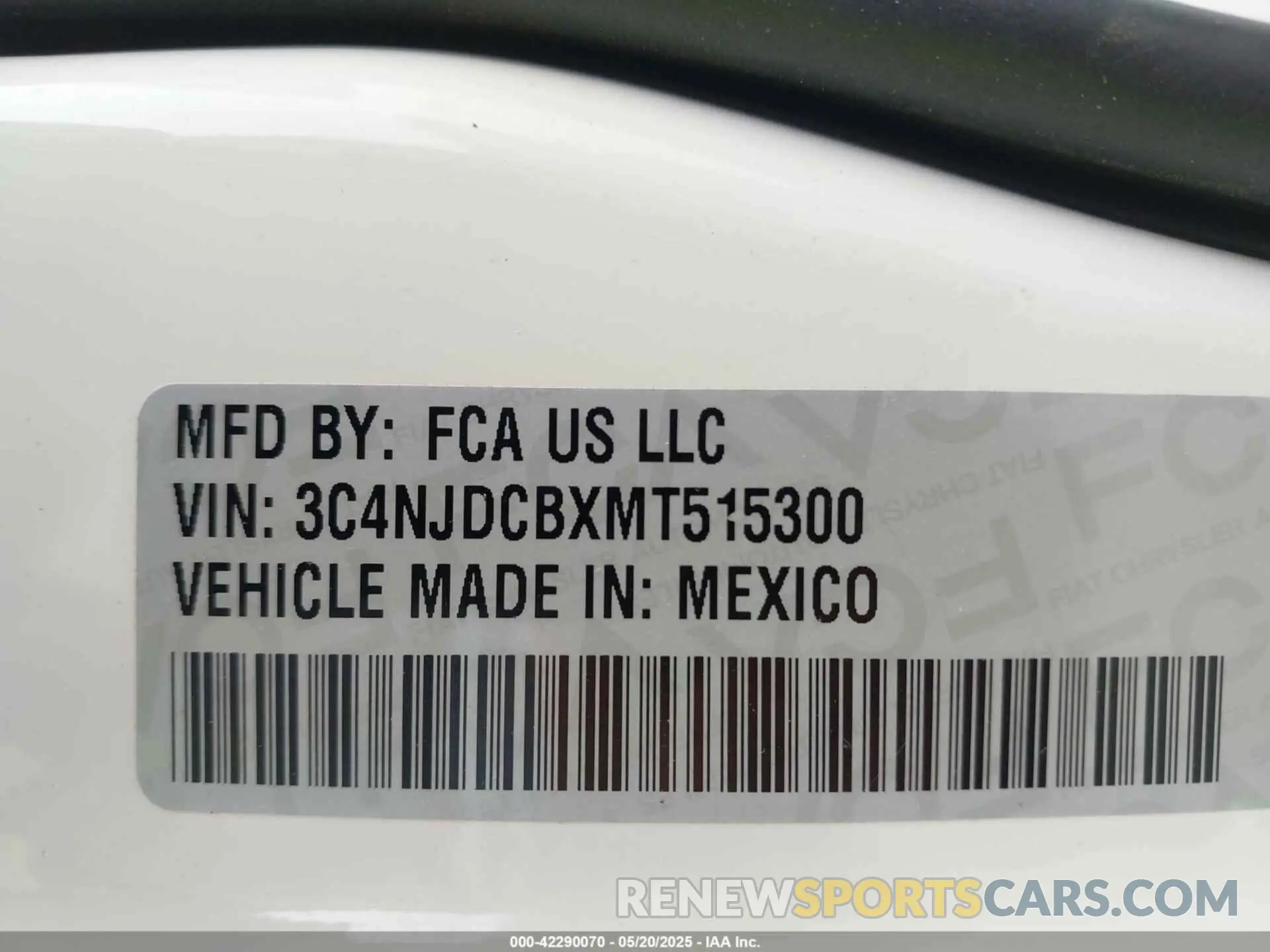 9 Photograph of a damaged car 3C4NJDCBXMT515300 JEEP COMPASS 2021