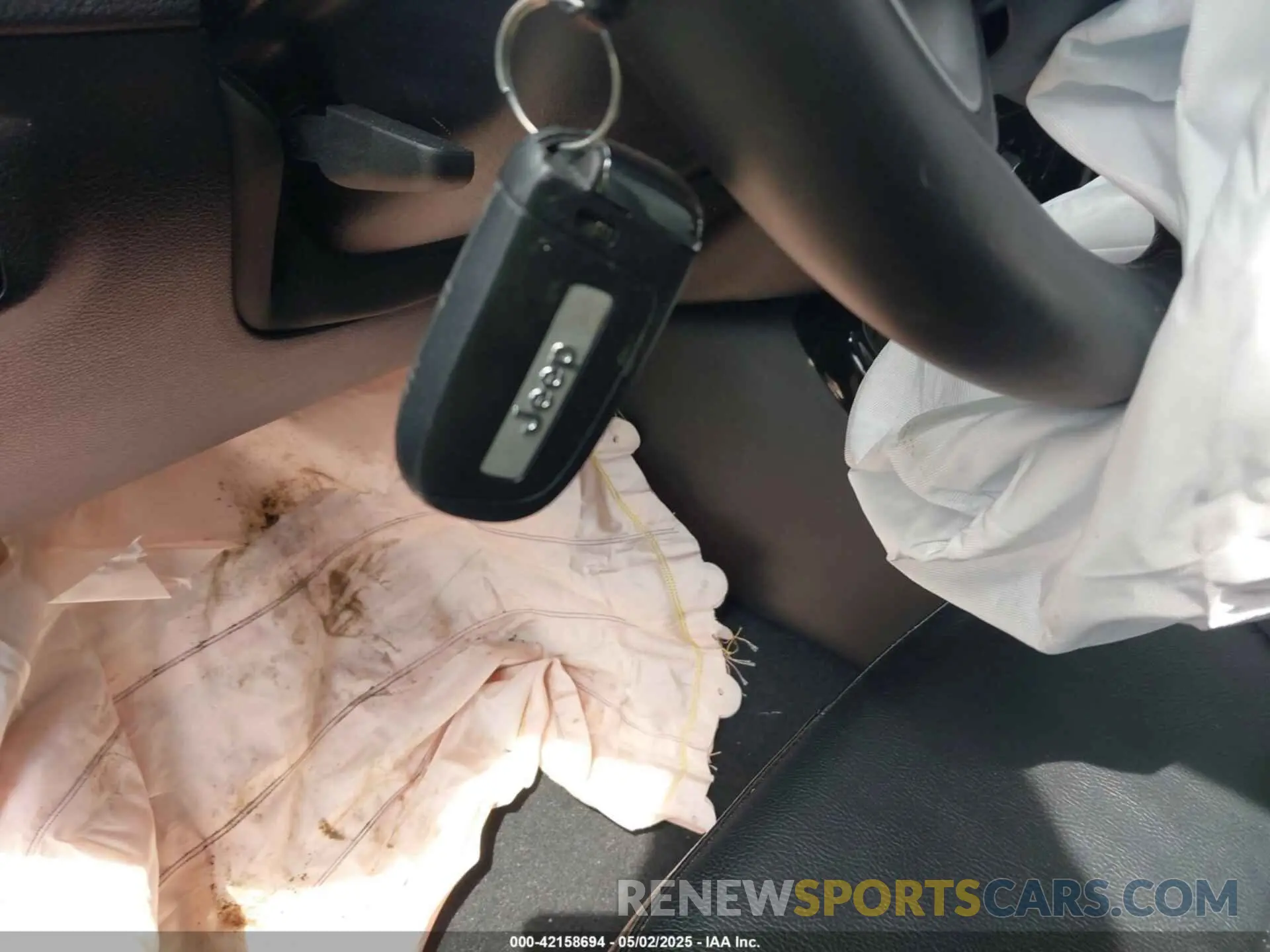11 Photograph of a damaged car 3C4NJDCBXMT576517 JEEP COMPASS 2021