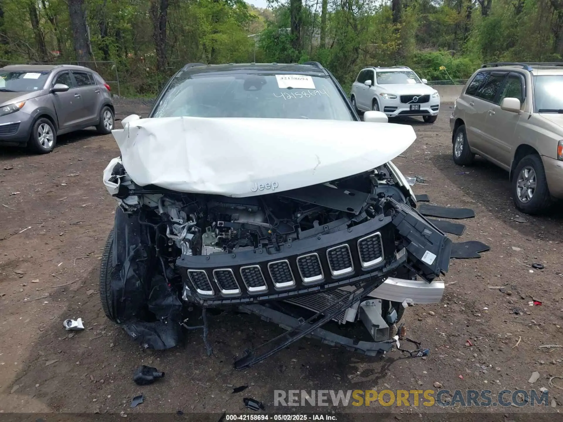 12 Photograph of a damaged car 3C4NJDCBXMT576517 JEEP COMPASS 2021