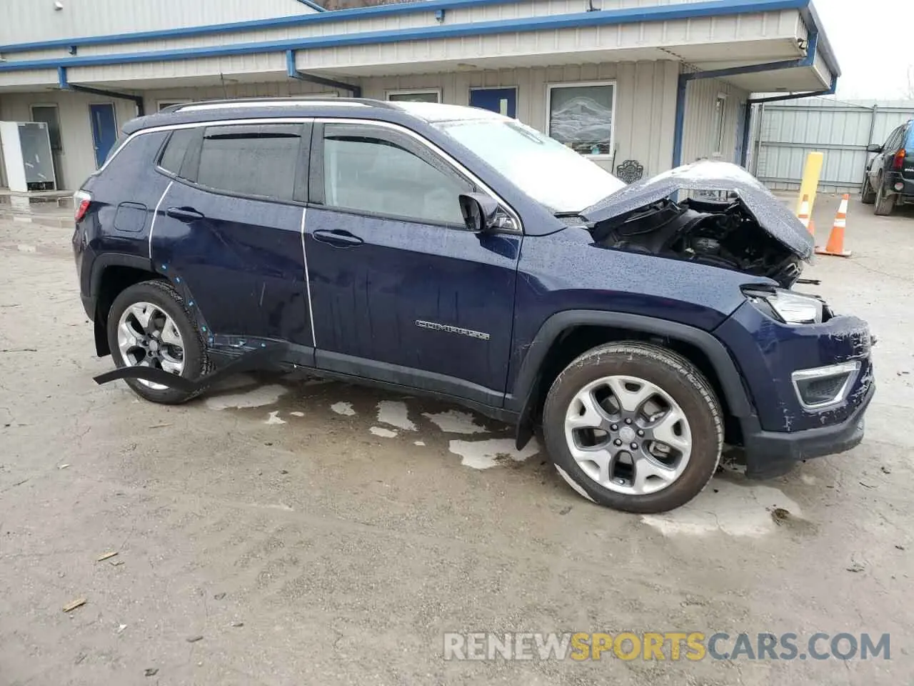 4 Photograph of a damaged car 3C4NJDCBXMT602906 JEEP COMPASS 2021