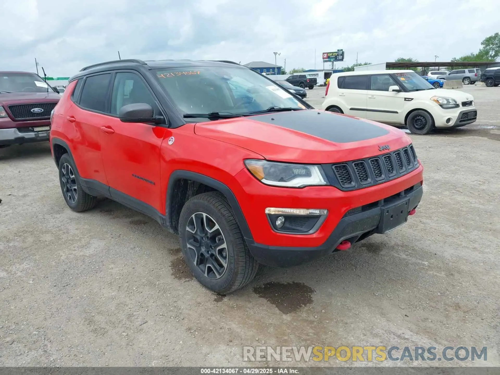 1 Photograph of a damaged car 3C4NJDDB3MT503519 JEEP COMPASS 2021