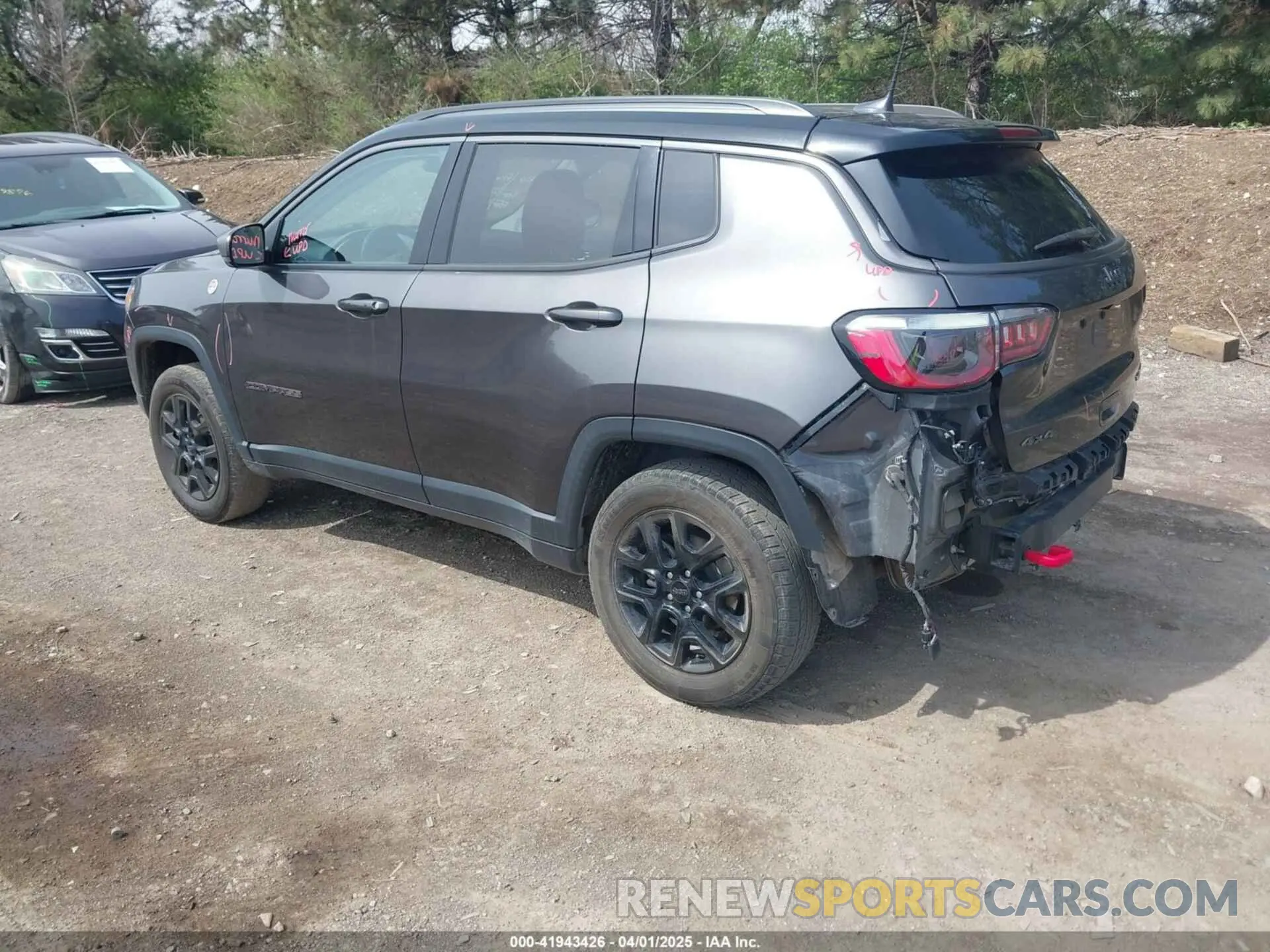 3 Photograph of a damaged car 3C4NJDDB3MT529263 JEEP COMPASS 2021