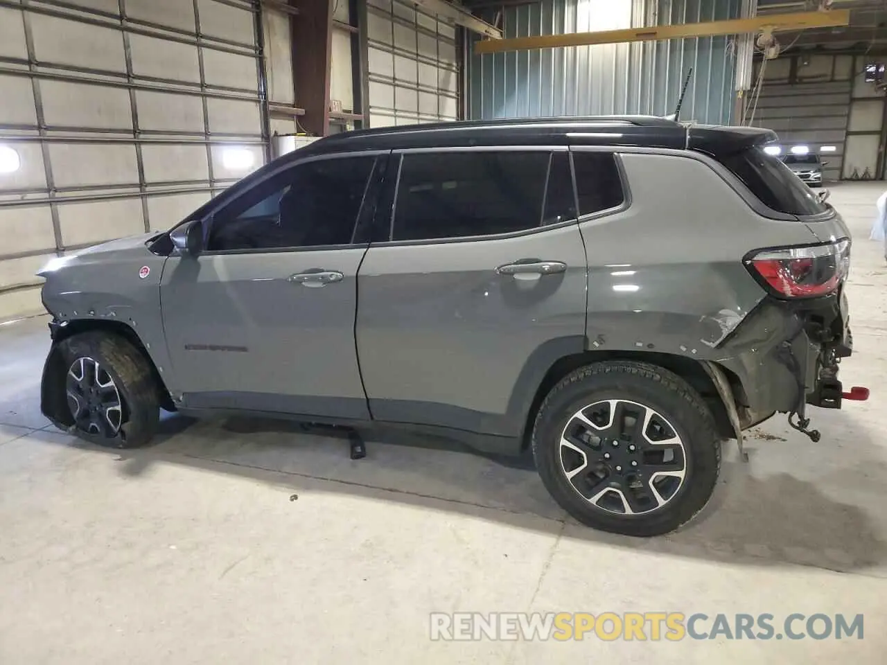2 Photograph of a damaged car 3C4NJDDB4MT502931 JEEP COMPASS 2021