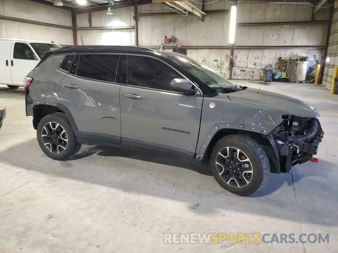 4 Photograph of a damaged car 3C4NJDDB4MT502931 JEEP COMPASS 2021