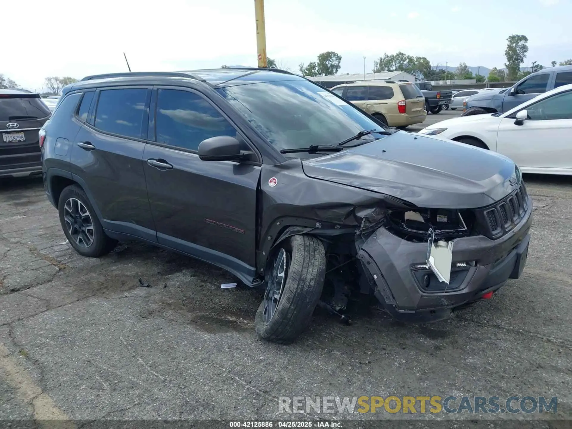 1 Фотография поврежденного автомобиля 3C4NJDDB6MT561074 JEEP COMPASS 2021