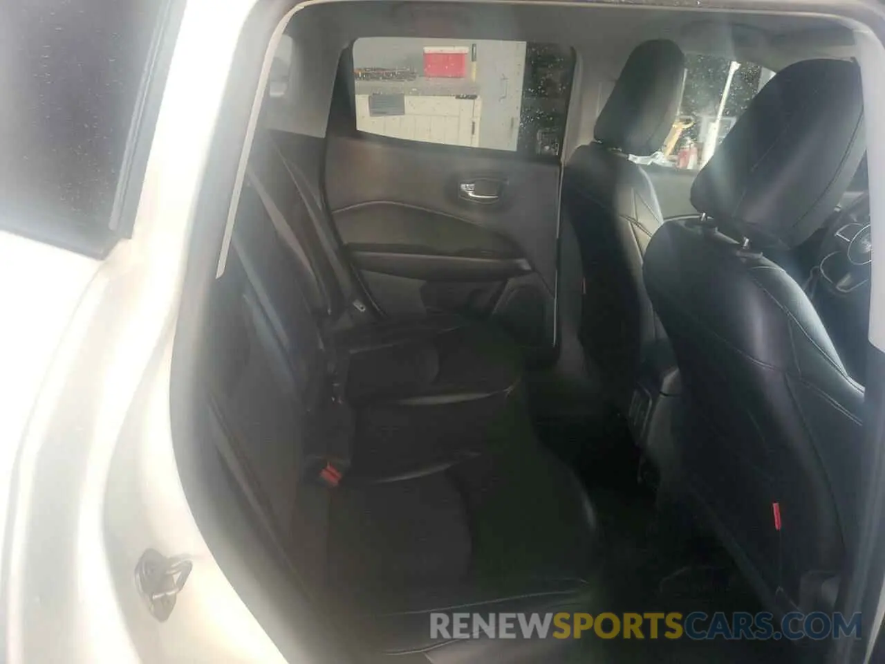 11 Photograph of a damaged car 3C4NJDDB6MT564704 JEEP COMPASS 2021