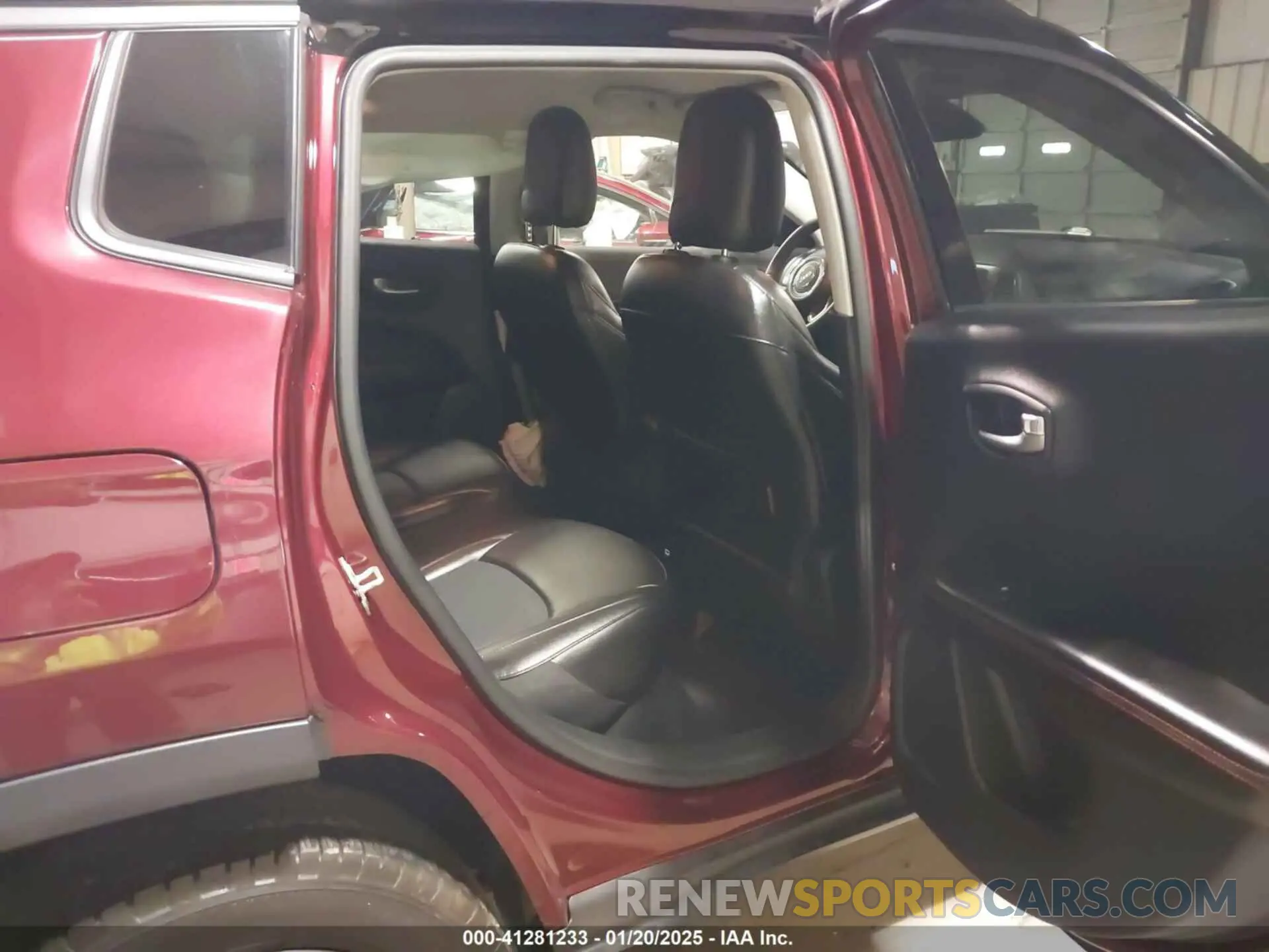 8 Photograph of a damaged car 3C4NJDDB6MT589148 JEEP COMPASS 2021