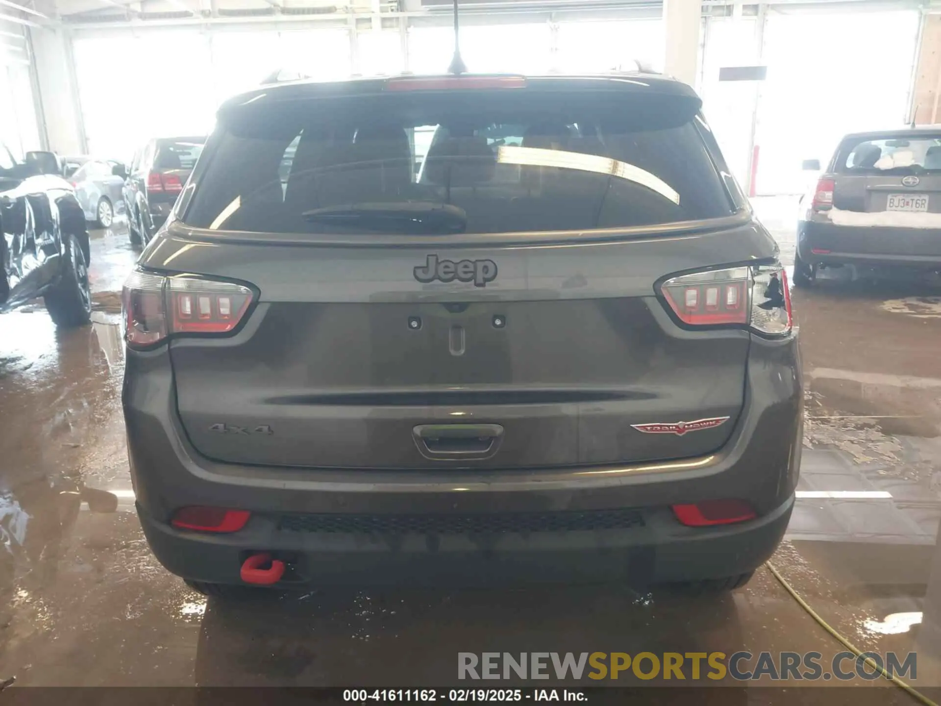 16 Photograph of a damaged car 3C4NJDDB7MT564422 JEEP COMPASS 2021