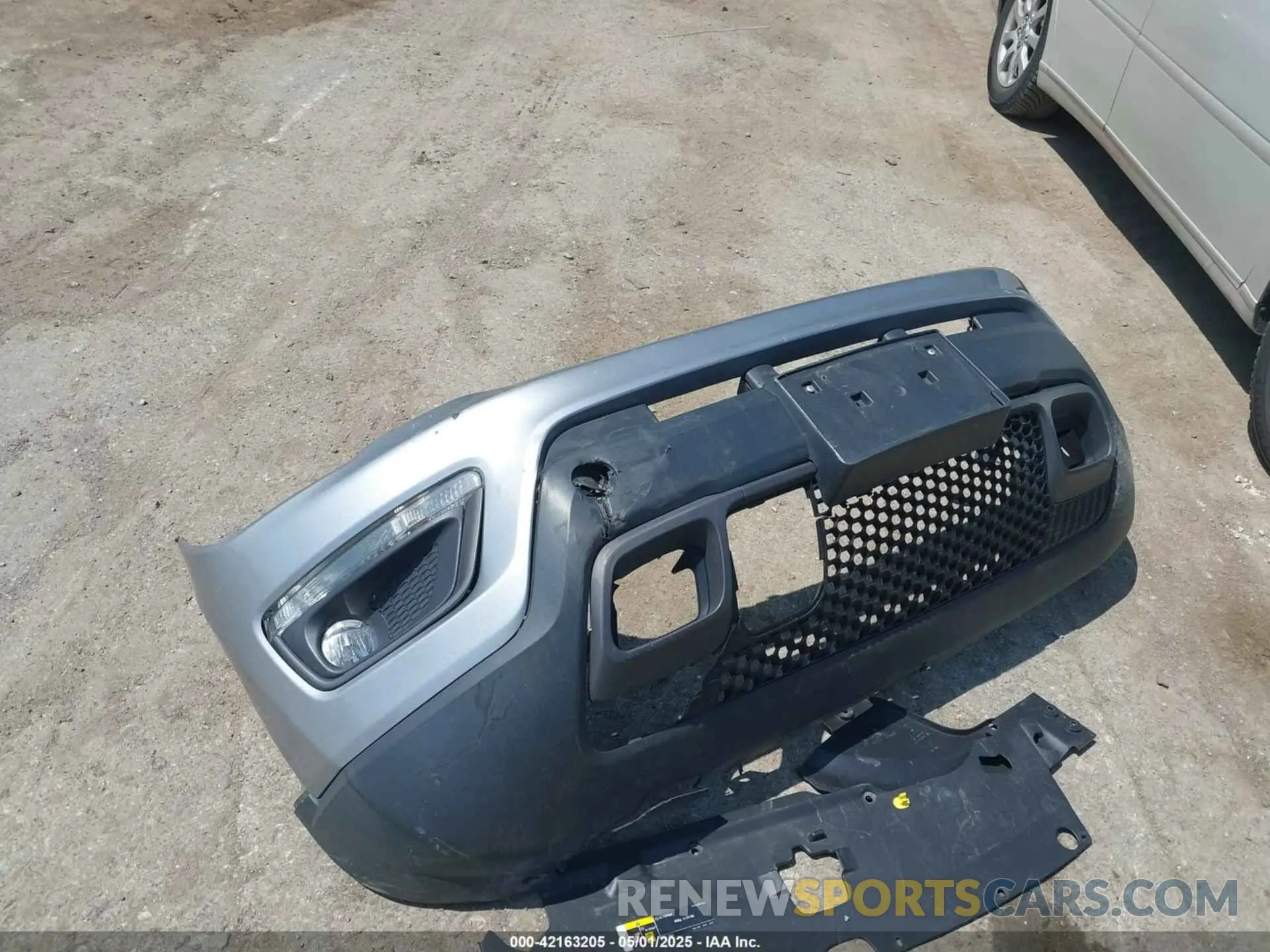 12 Photograph of a damaged car 3C4NJDDB7MT590390 JEEP COMPASS 2021
