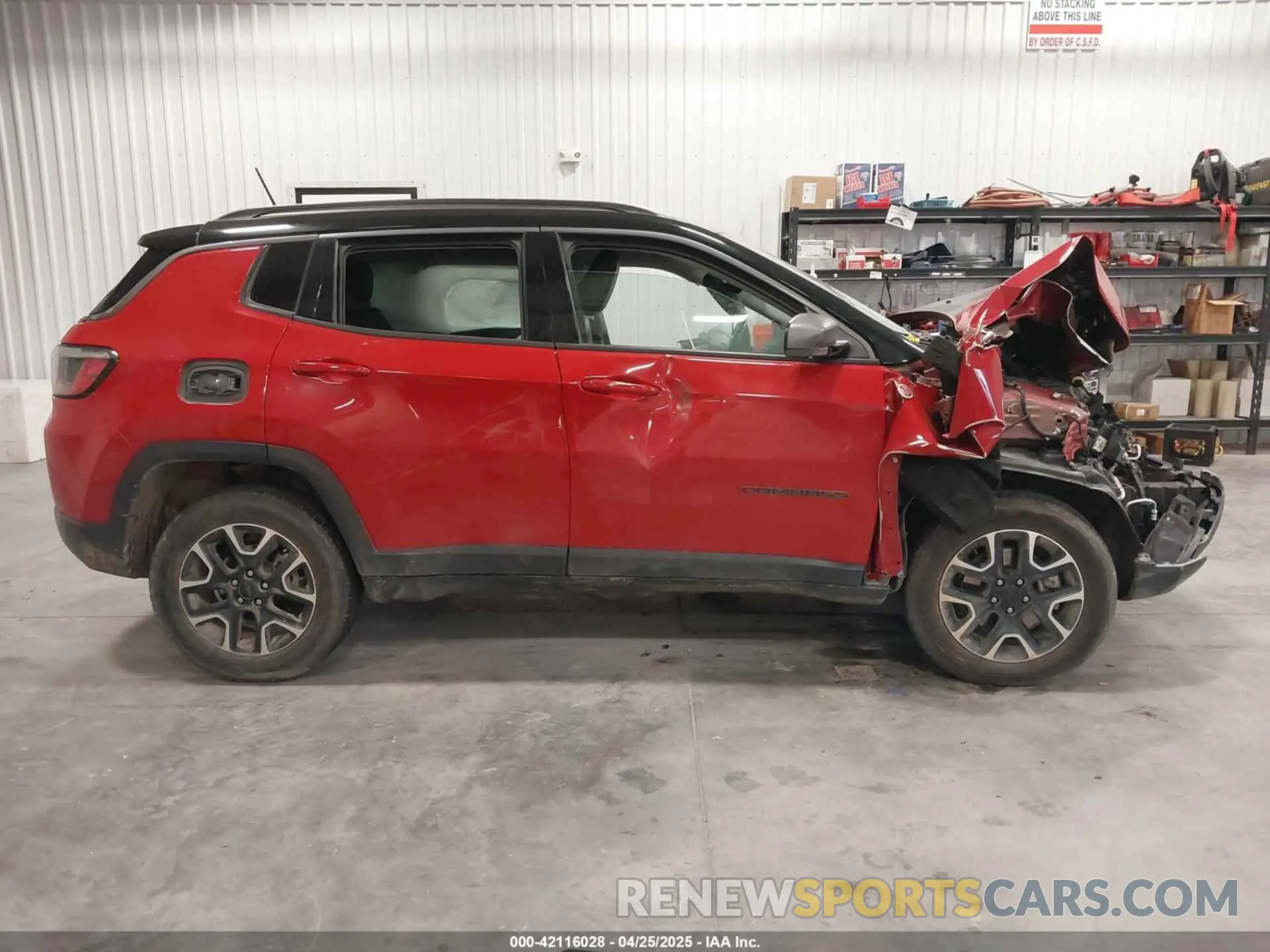 14 Photograph of a damaged car 3C4NJDDBXMT586981 JEEP COMPASS 2021