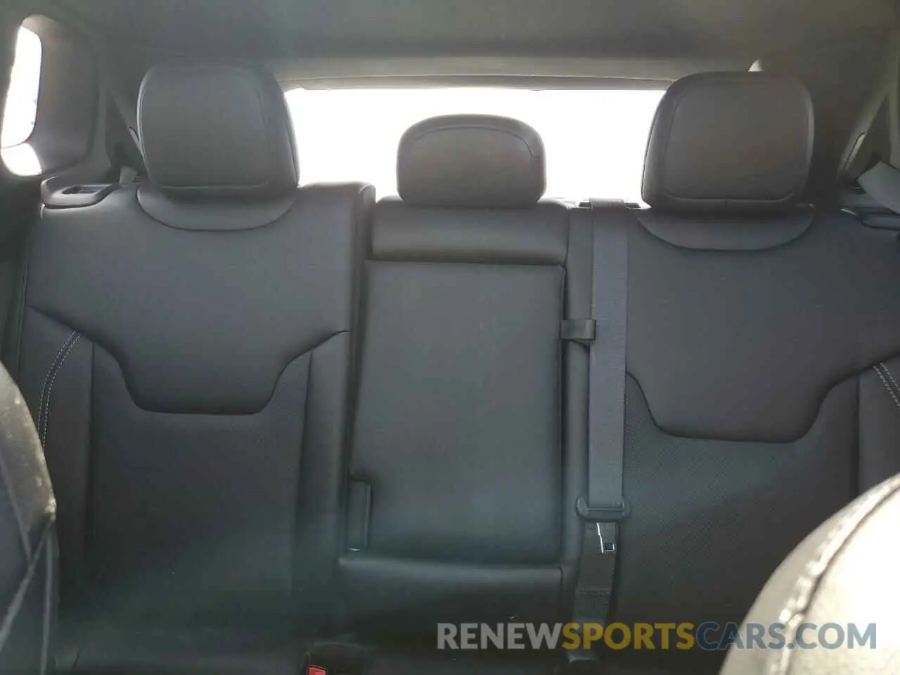 10 Photograph of a damaged car 3C4NJDEB1MT513691 JEEP COMPASS 2021