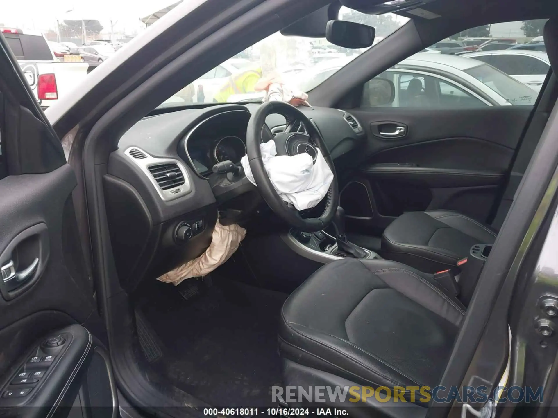 5 Photograph of a damaged car 3C4NJDEB1MT525064 JEEP COMPASS 2021