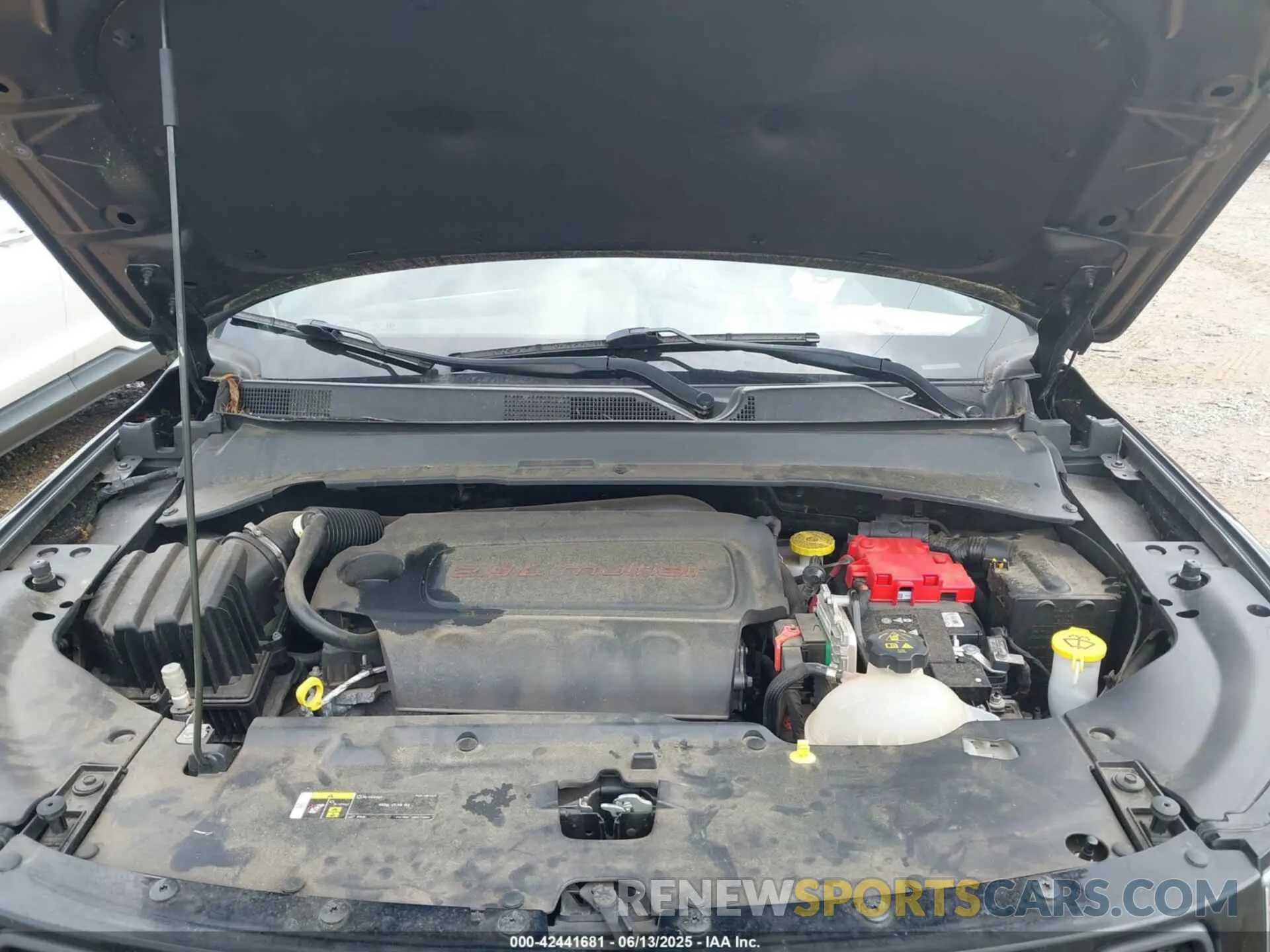 10 Photograph of a damaged car 3C4NJDEB5MT516982 JEEP COMPASS 2021