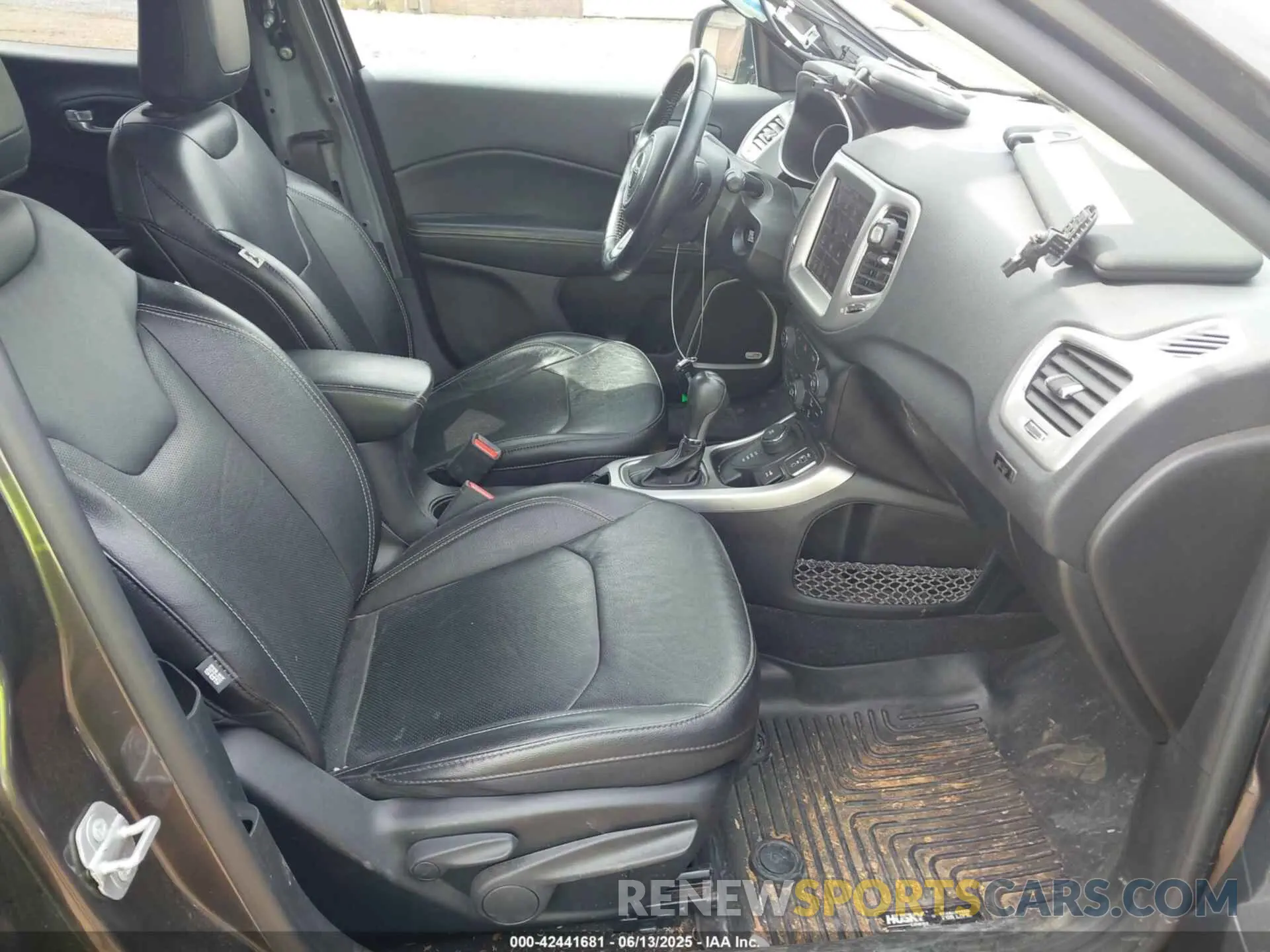 5 Photograph of a damaged car 3C4NJDEB5MT516982 JEEP COMPASS 2021