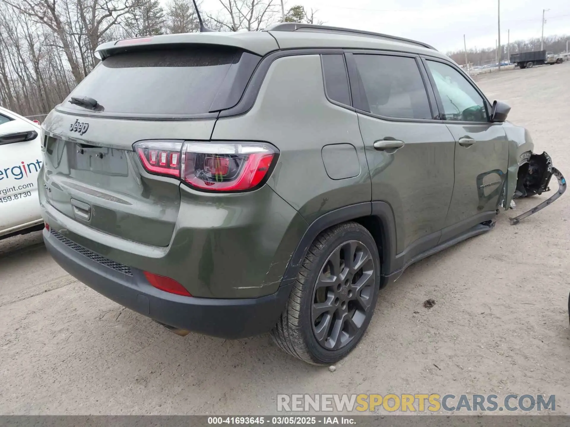 4 Photograph of a damaged car 3C4NJDEB6MT596308 JEEP COMPASS 2021