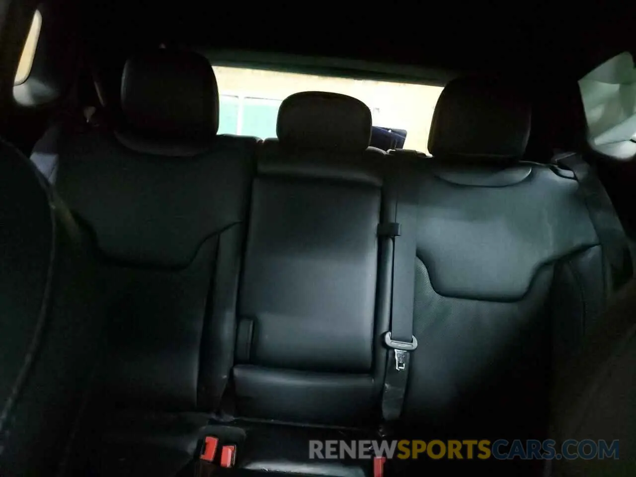 10 Photograph of a damaged car 3C4NJDEB7MT537185 JEEP COMPASS 2021
