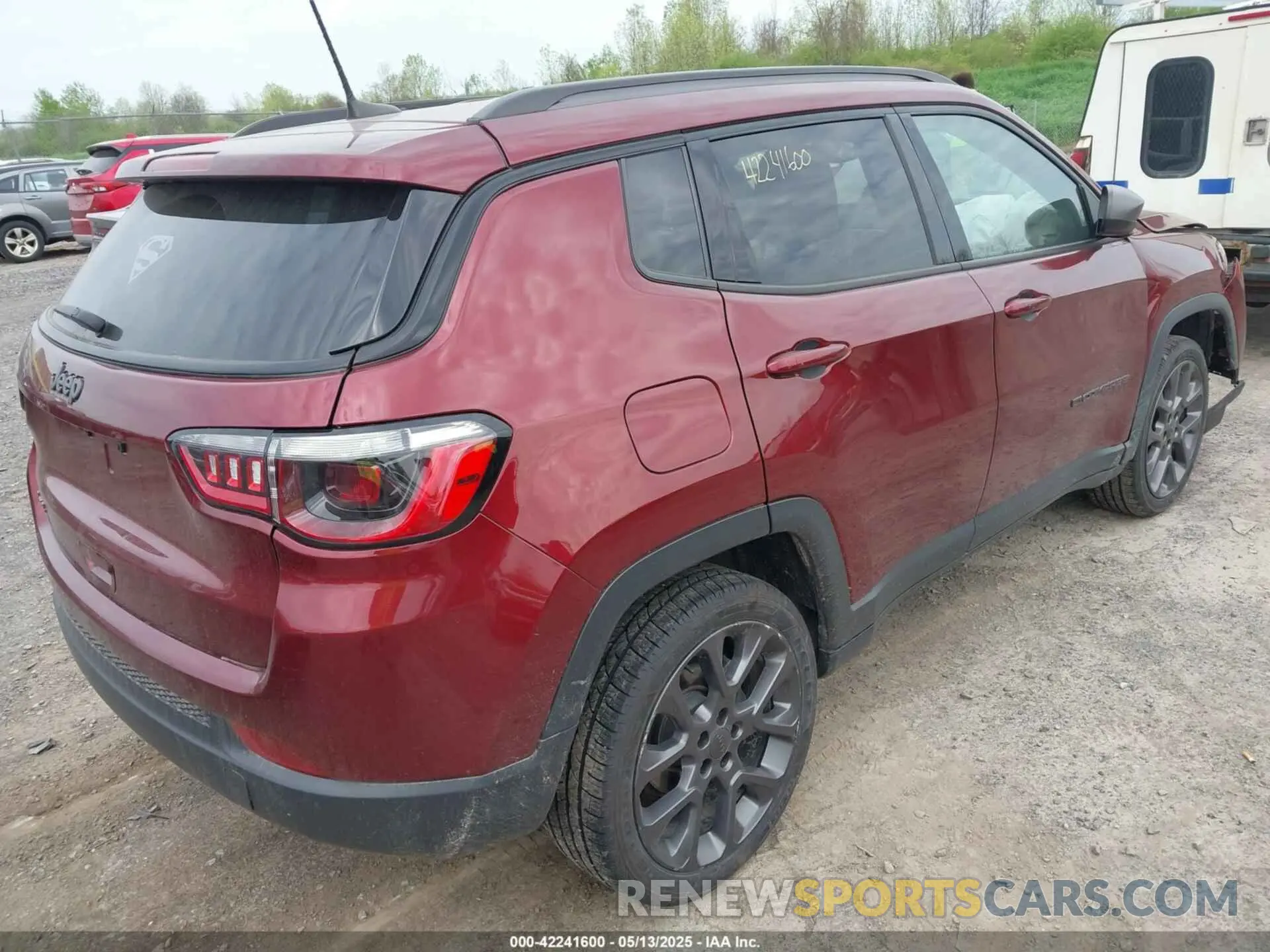 4 Фотография поврежденного автомобиля 3C4NJDEB9MT551945 JEEP COMPASS 2021