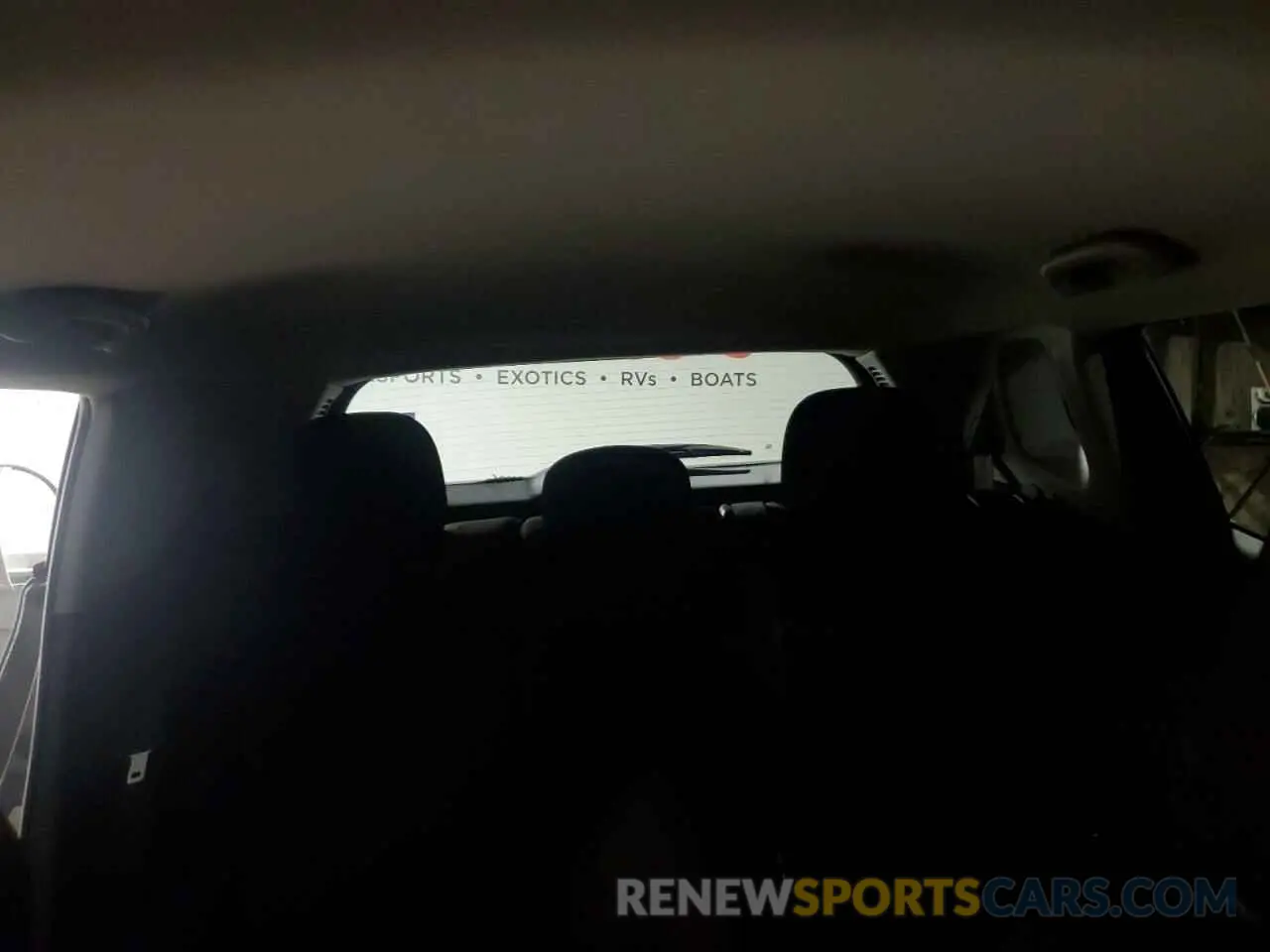 10 Photograph of a damaged car 3C4NJCAB1NT145580 JEEP COMPASS 2022