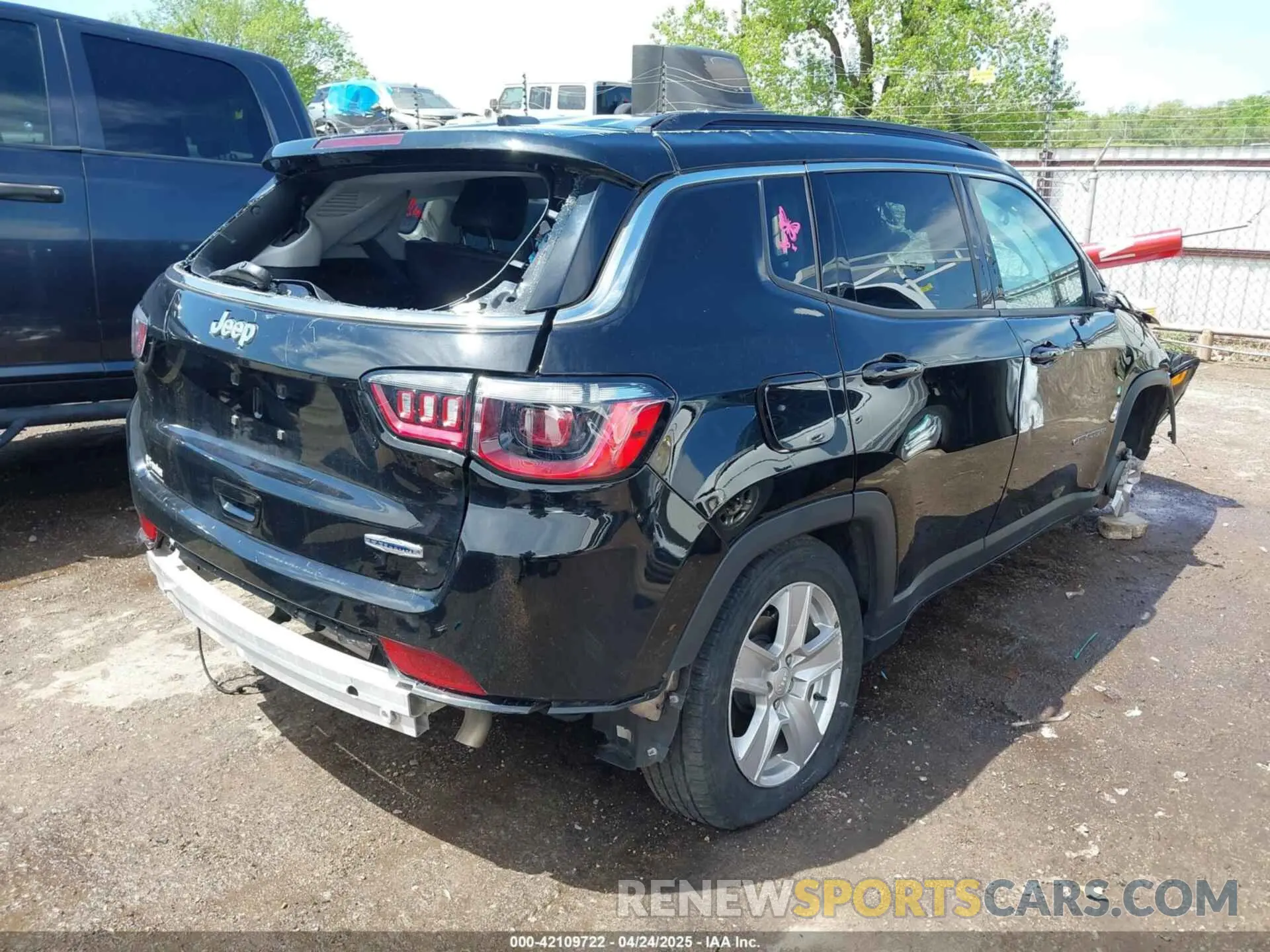 4 Фотография поврежденного автомобиля 3C4NJCBB4NT187403 JEEP COMPASS 2022