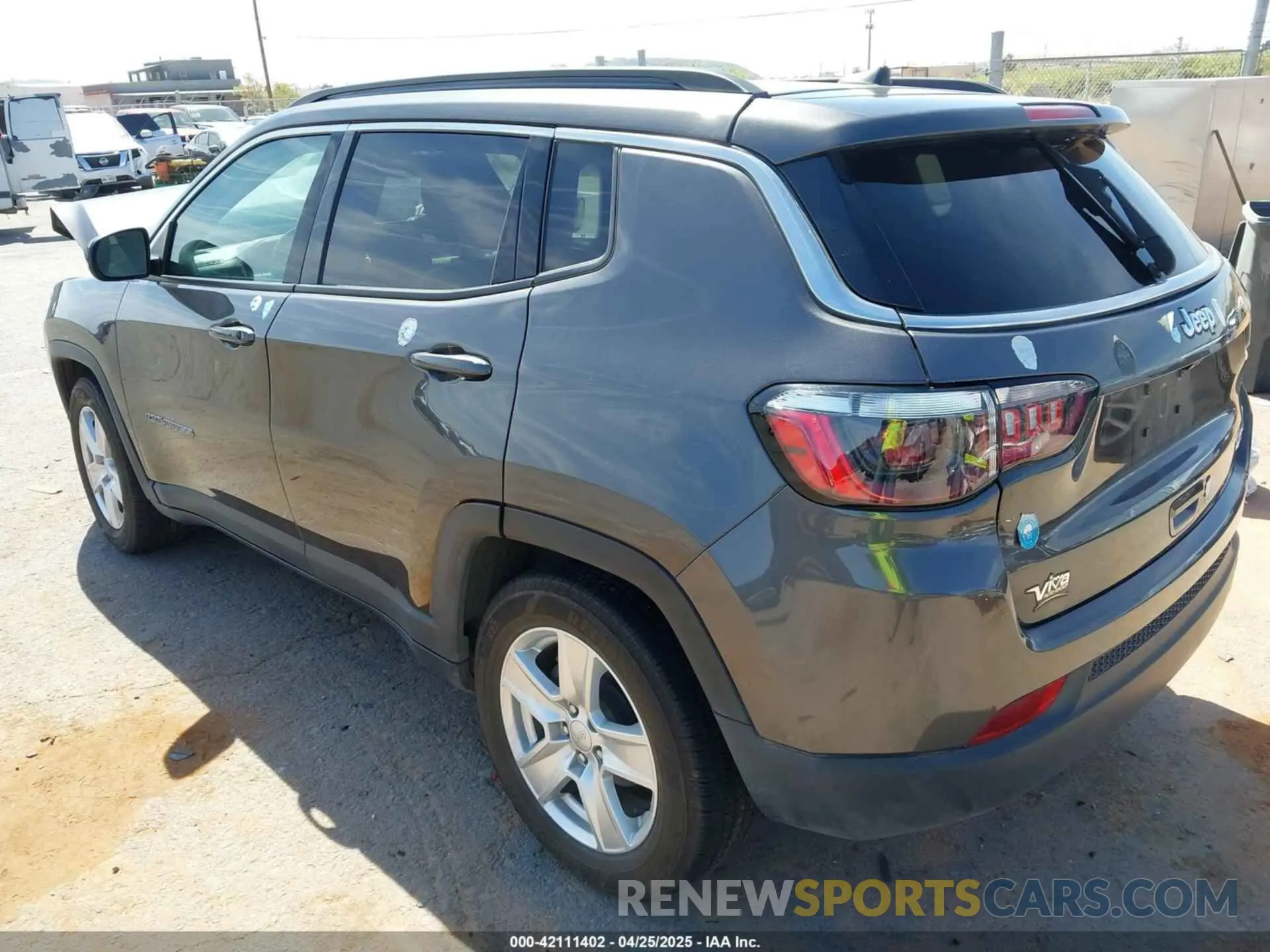 3 Photograph of a damaged car 3C4NJCBB5NT106599 JEEP COMPASS 2022