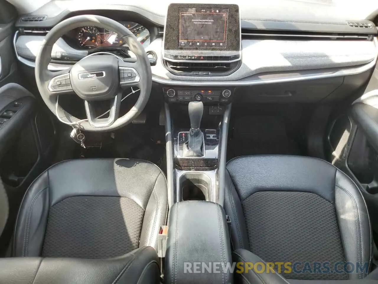 8 Photograph of a damaged car 3C4NJCBB5NT137027 JEEP COMPASS 2022
