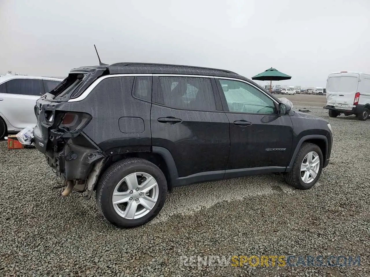 3 Photograph of a damaged car 3C4NJCBB5NT138985 JEEP COMPASS 2022