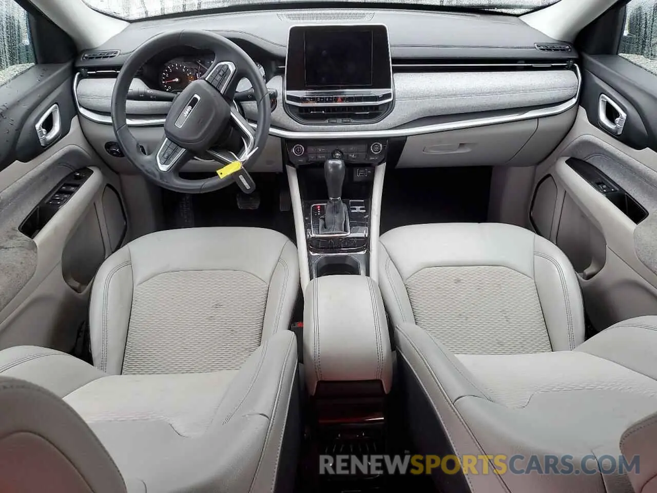 8 Photograph of a damaged car 3C4NJCBB5NT138985 JEEP COMPASS 2022