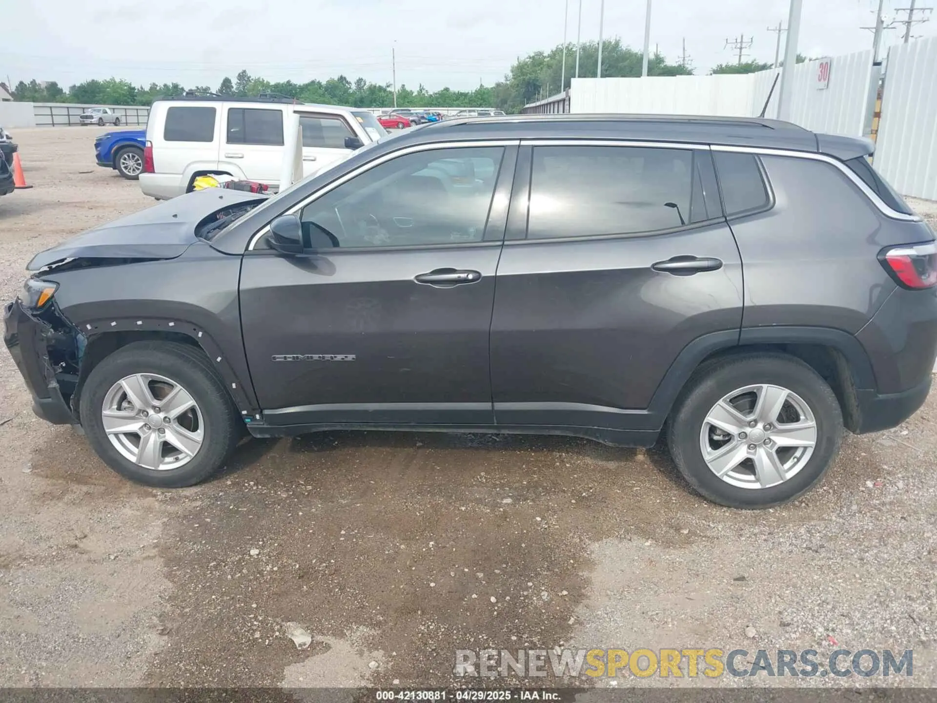 15 Photograph of a damaged car 3C4NJCBB5NT149470 JEEP COMPASS 2022