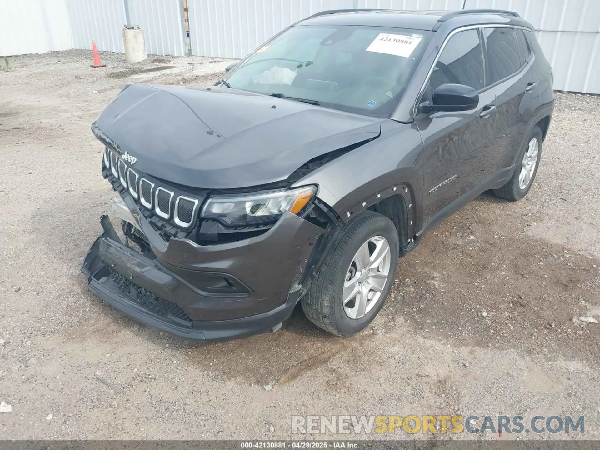 18 Photograph of a damaged car 3C4NJCBB5NT149470 JEEP COMPASS 2022