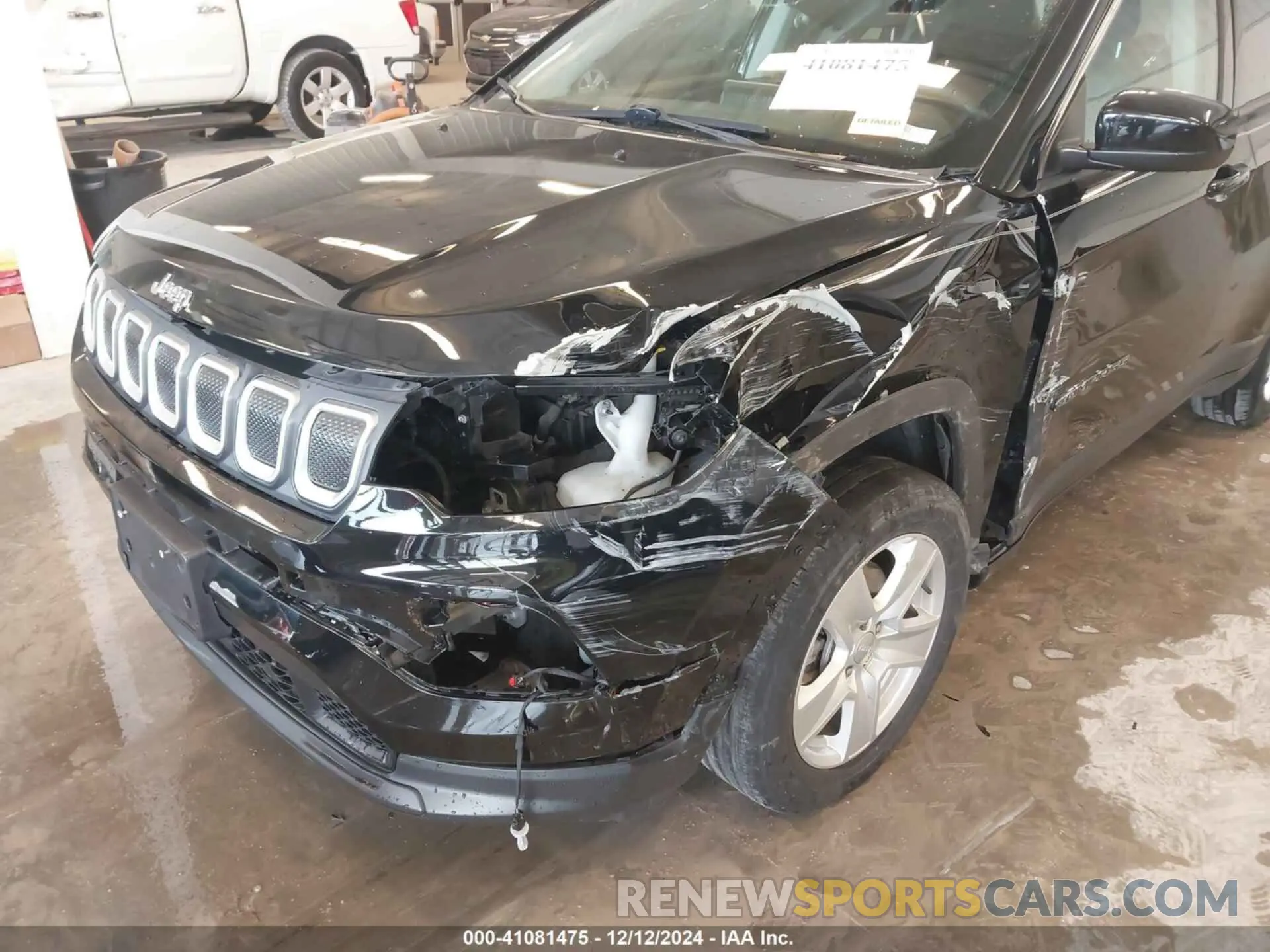 6 Photograph of a damaged car 3C4NJCBB6NT139191 JEEP COMPASS 2022