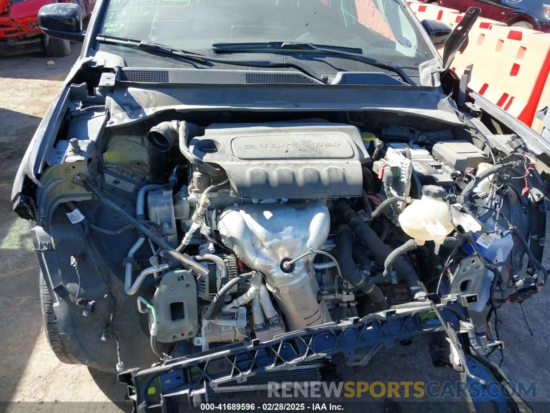 13 Photograph of a damaged car 3C4NJCBB6NT224970 JEEP COMPASS 2022