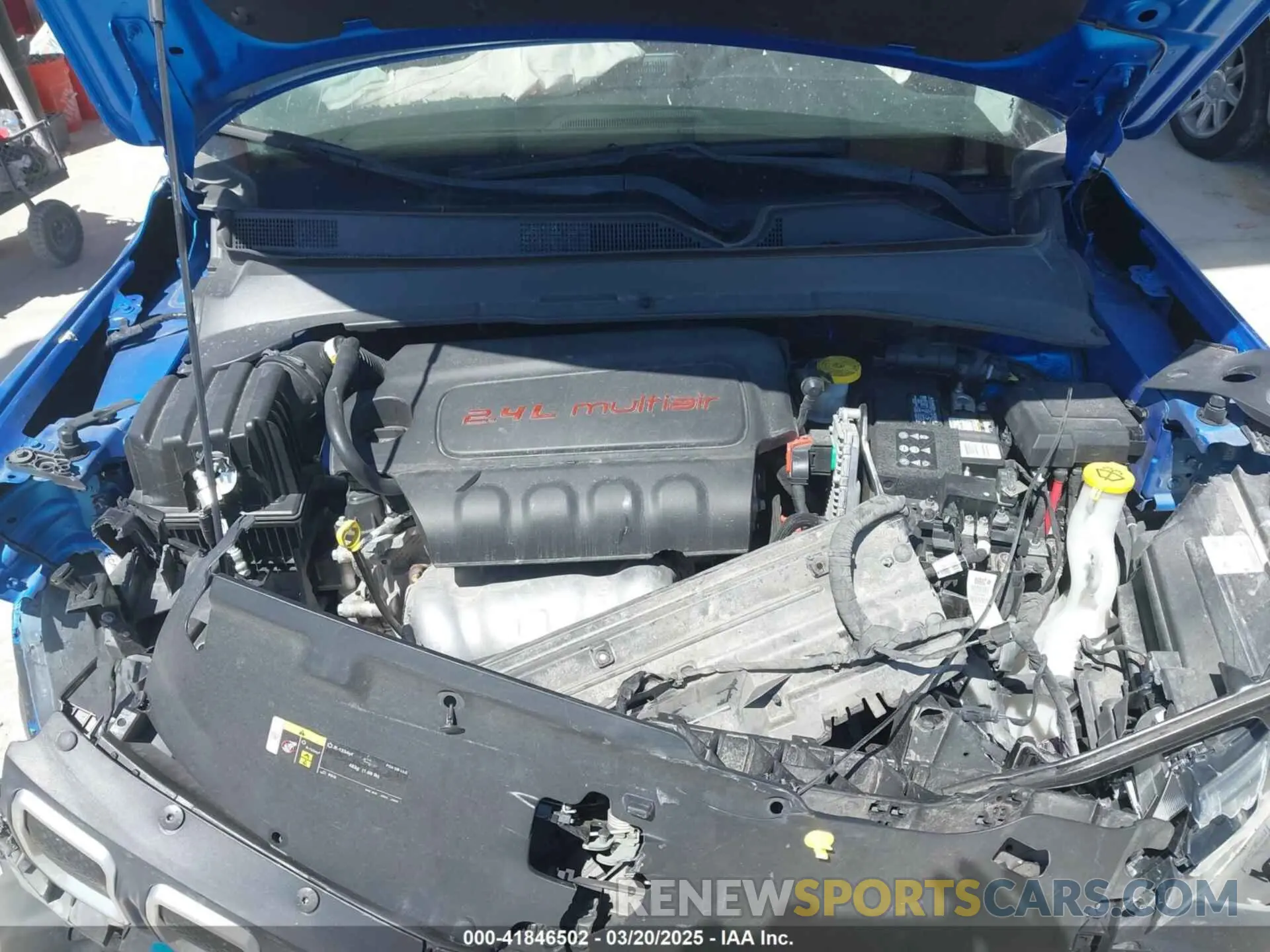 10 Photograph of a damaged car 3C4NJCBB7NT119404 JEEP COMPASS 2022