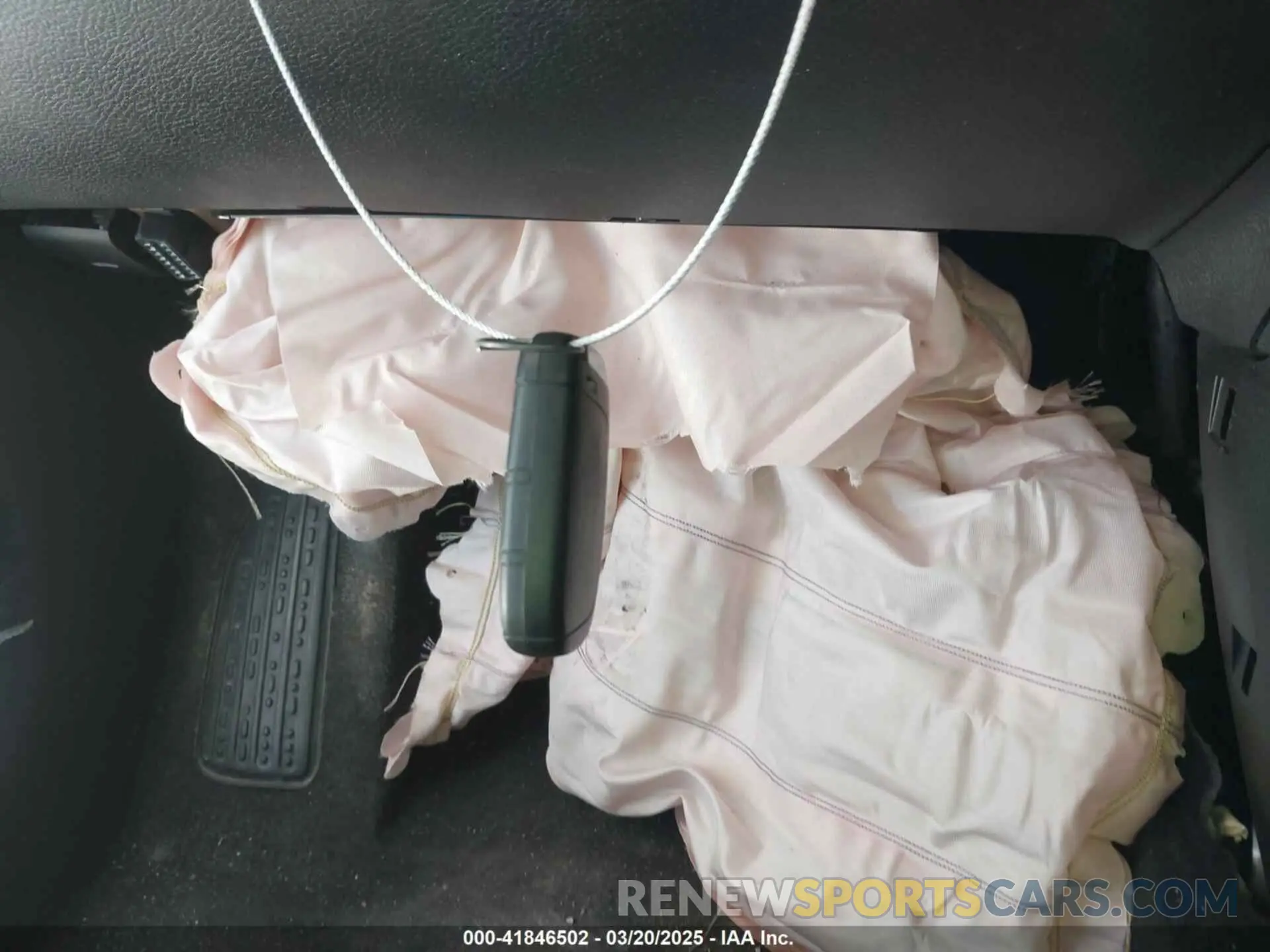 11 Photograph of a damaged car 3C4NJCBB7NT119404 JEEP COMPASS 2022