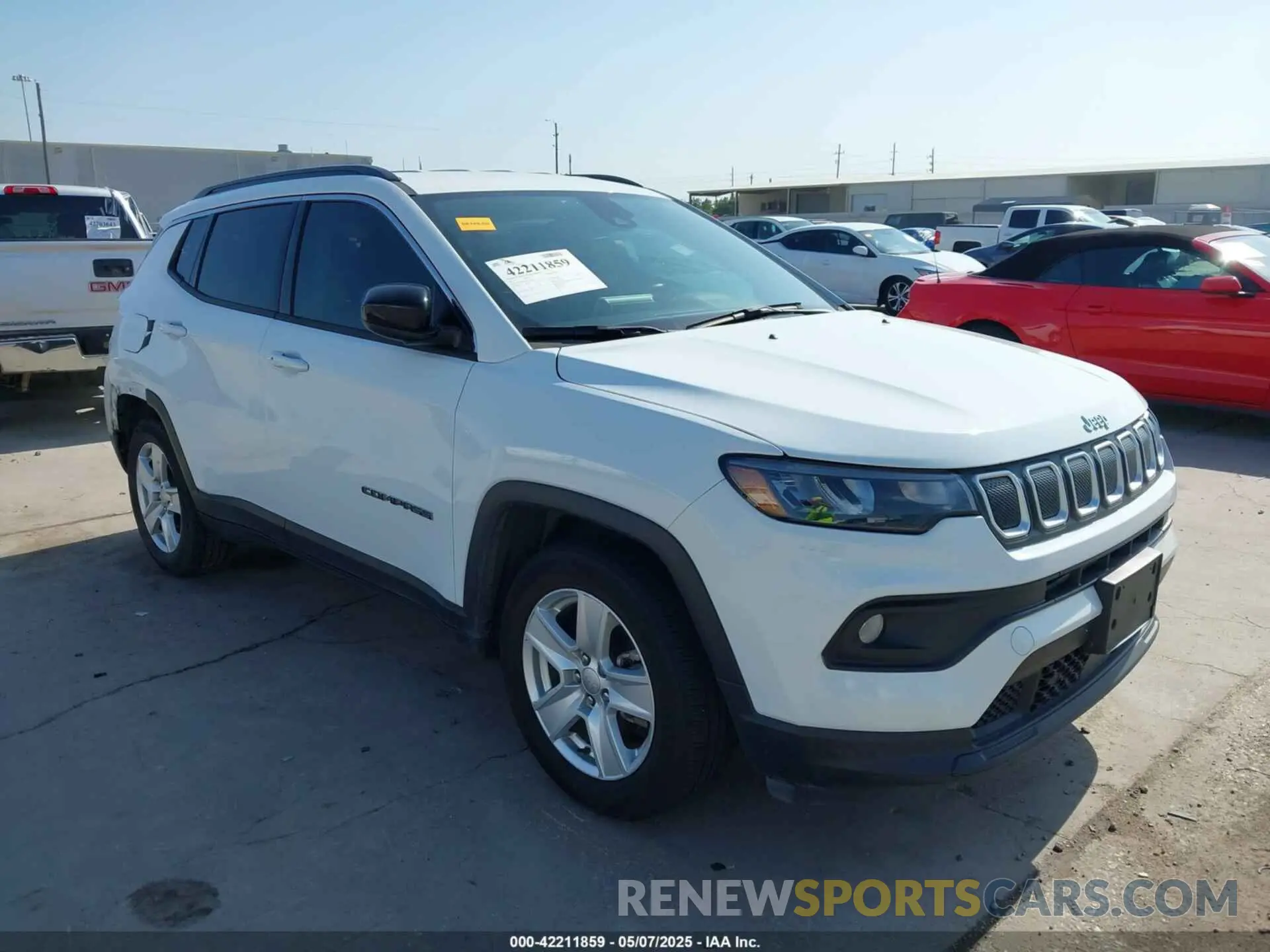 1 Photograph of a damaged car 3C4NJCBB8NT137619 JEEP COMPASS 2022