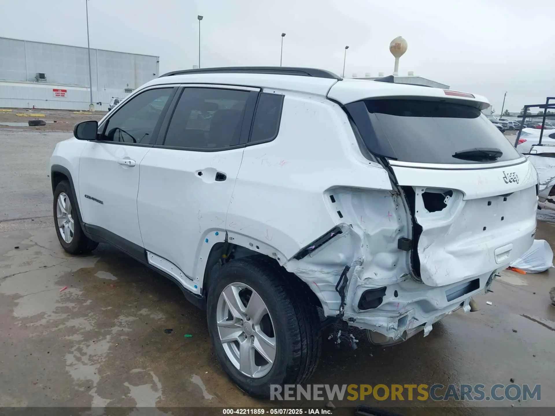 3 Photograph of a damaged car 3C4NJCBB8NT137619 JEEP COMPASS 2022