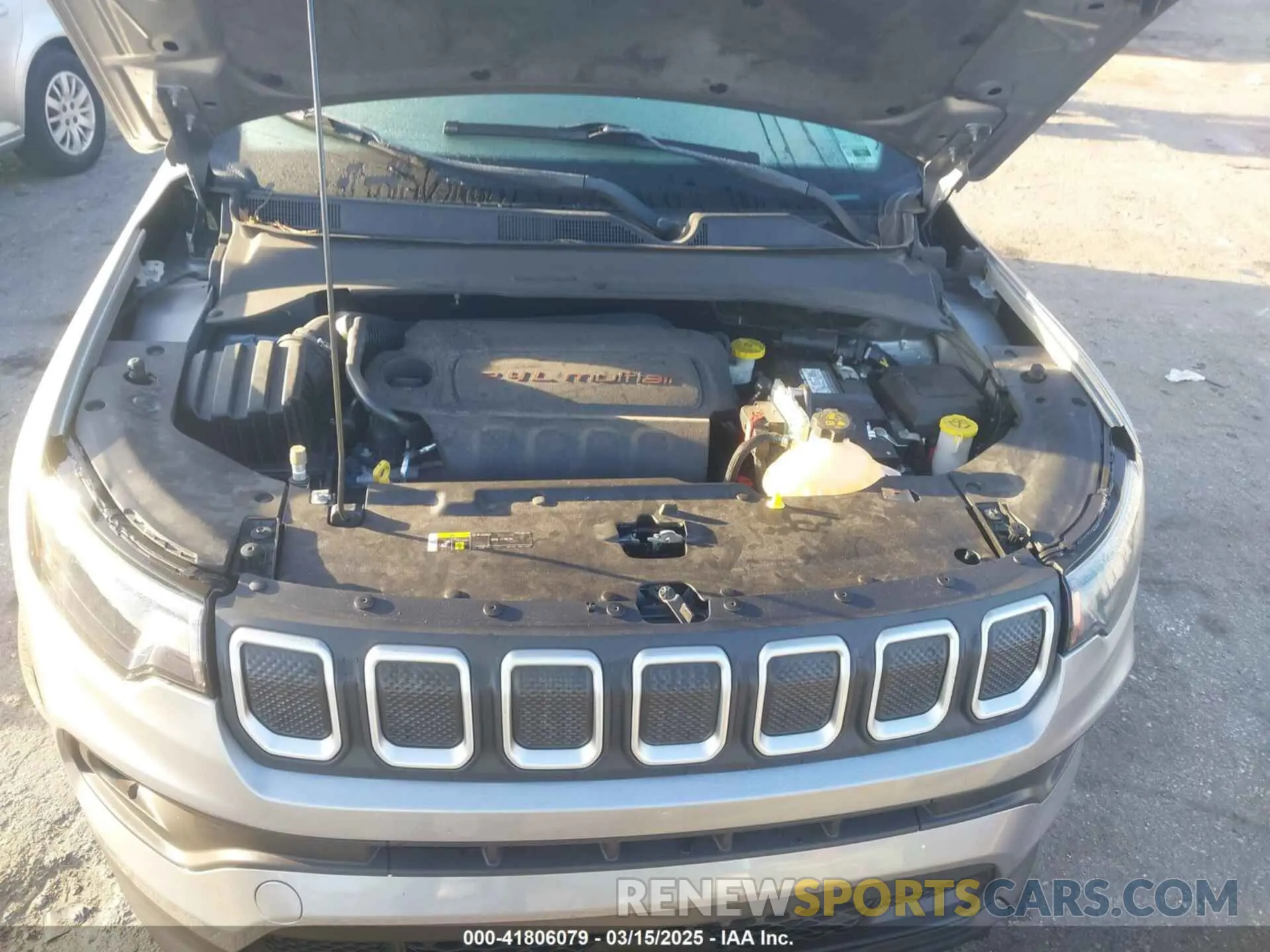 10 Photograph of a damaged car 3C4NJCBBXNT106596 JEEP COMPASS 2022