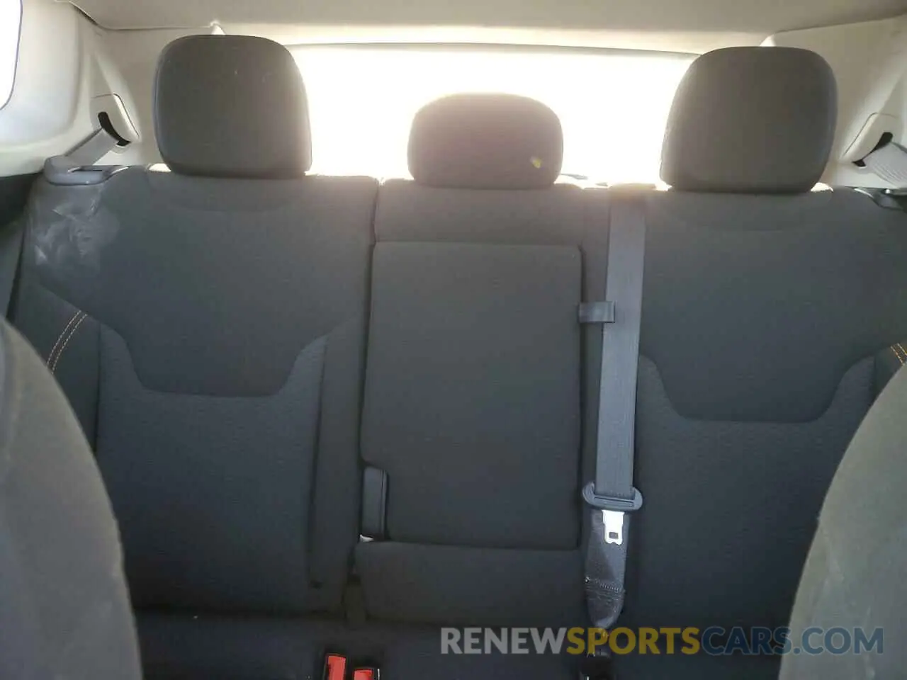 10 Фотография поврежденного автомобиля 3C4NJDABXNT120425 JEEP COMPASS 2022