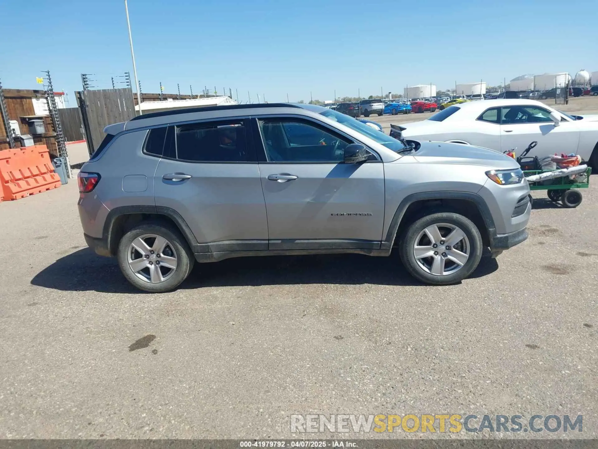 13 Photograph of a damaged car 3C4NJDBB0NT230866 JEEP COMPASS 2022