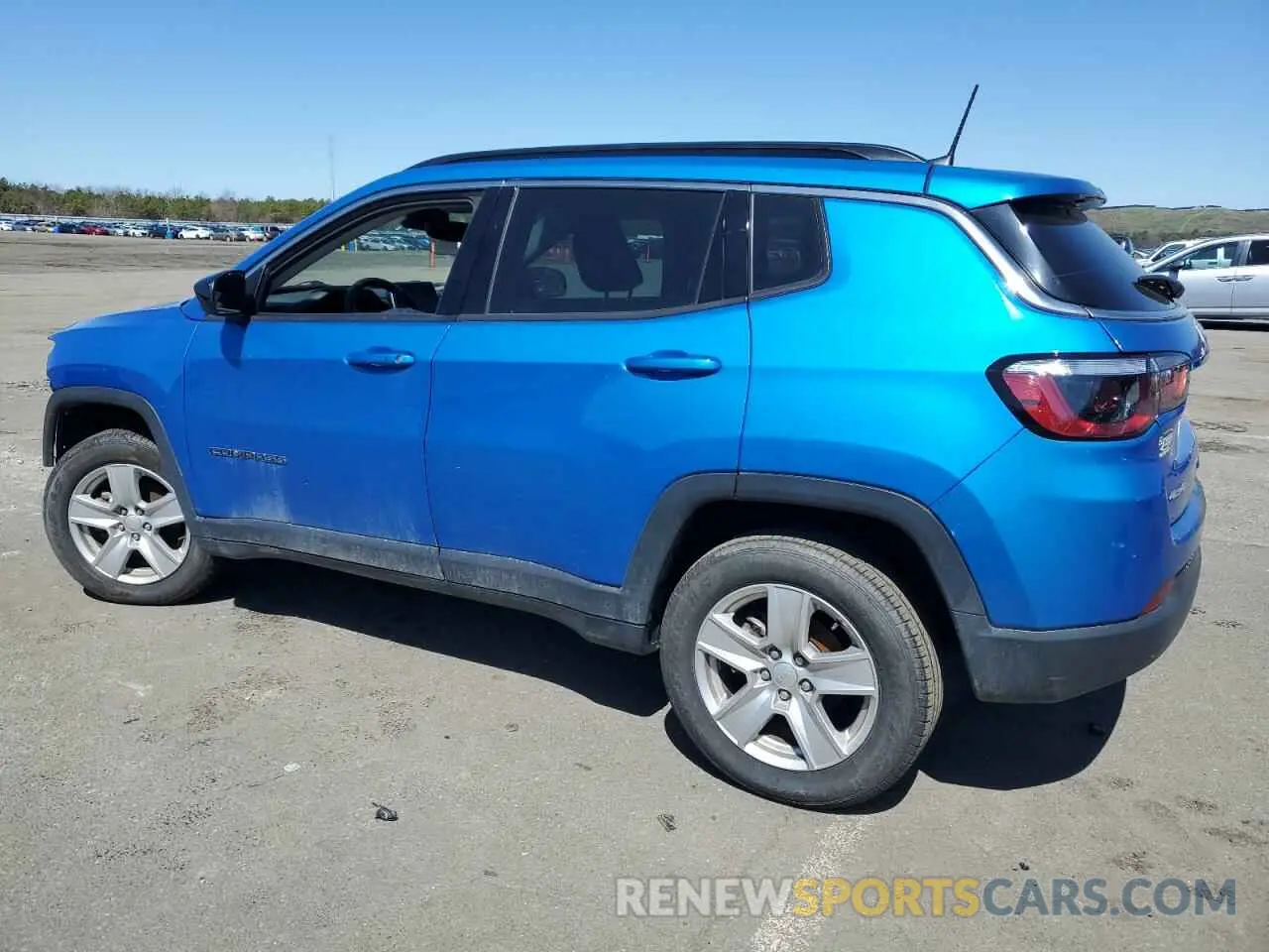 2 Photograph of a damaged car 3C4NJDBB1NT127245 JEEP COMPASS 2022
