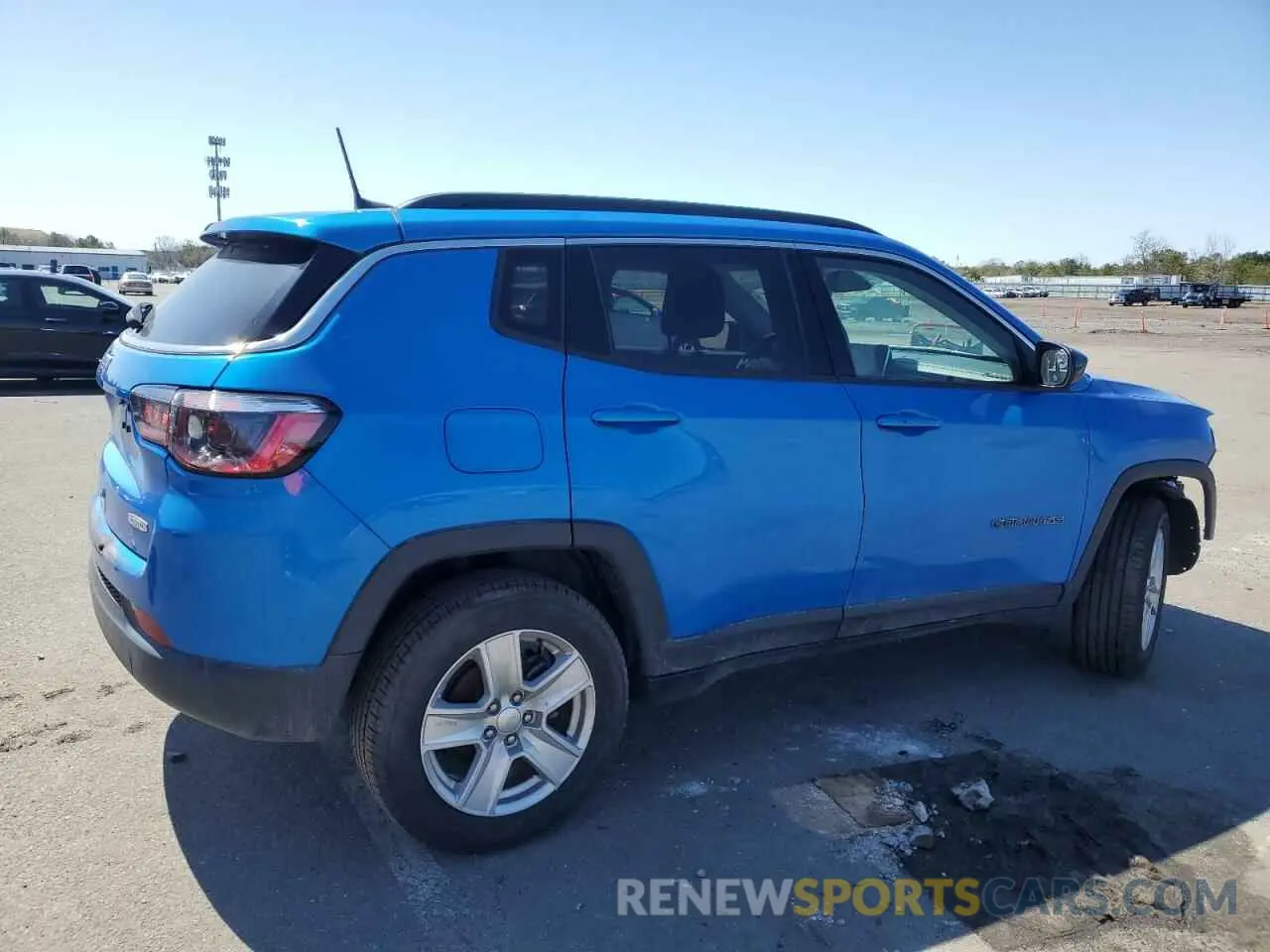 3 Photograph of a damaged car 3C4NJDBB1NT127245 JEEP COMPASS 2022