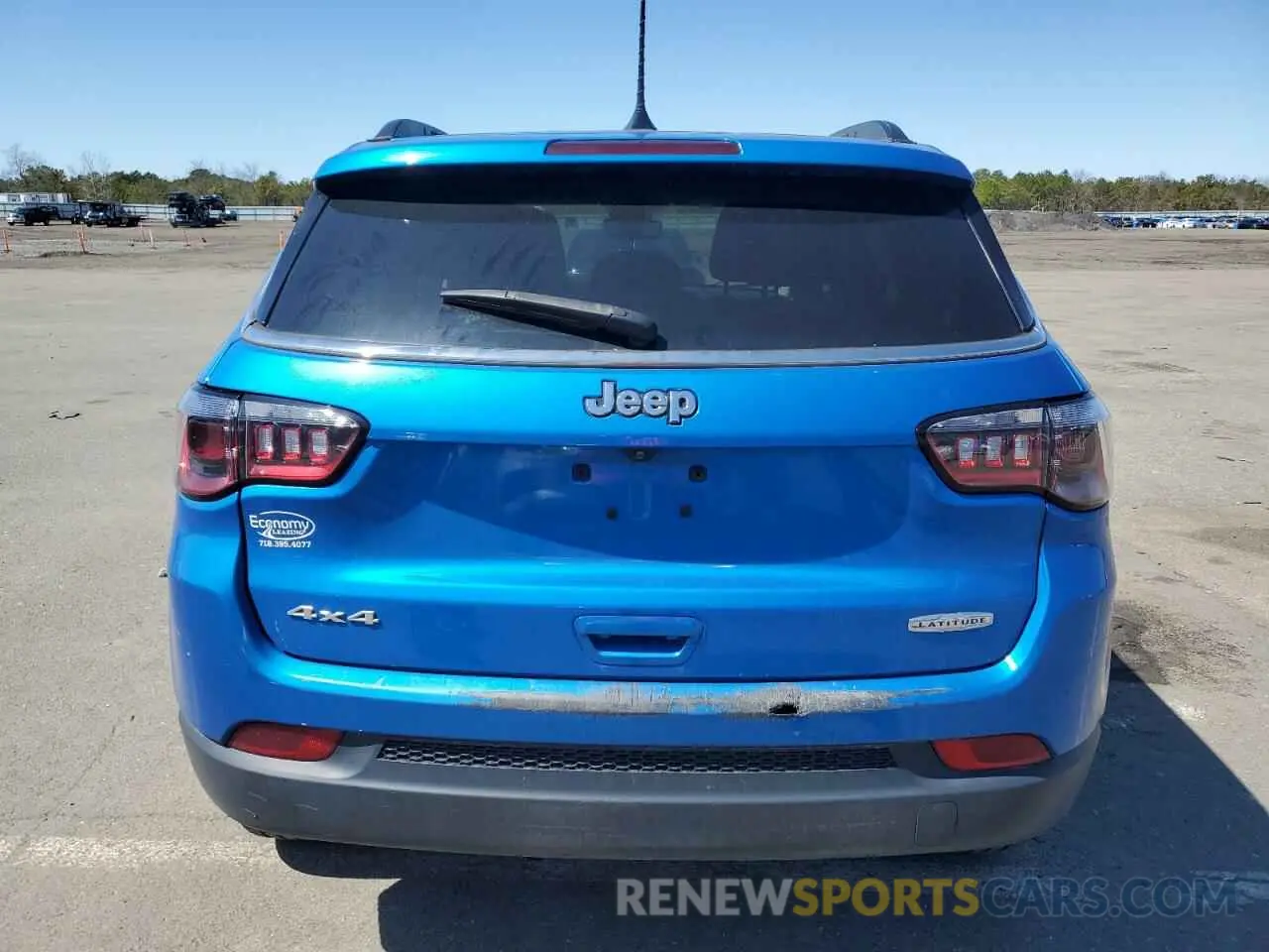 6 Photograph of a damaged car 3C4NJDBB1NT127245 JEEP COMPASS 2022