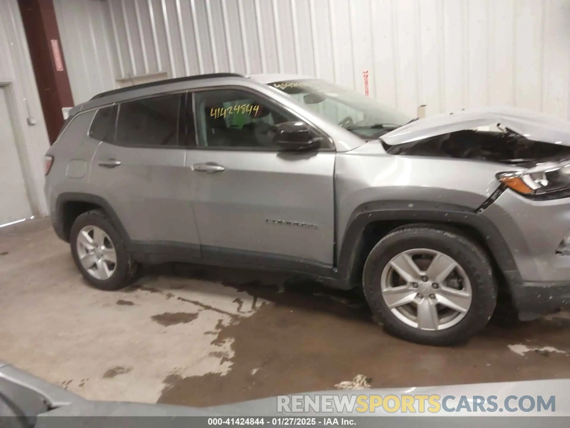 13 Фотография поврежденного автомобиля 3C4NJDBB1NT164537 JEEP COMPASS 2022