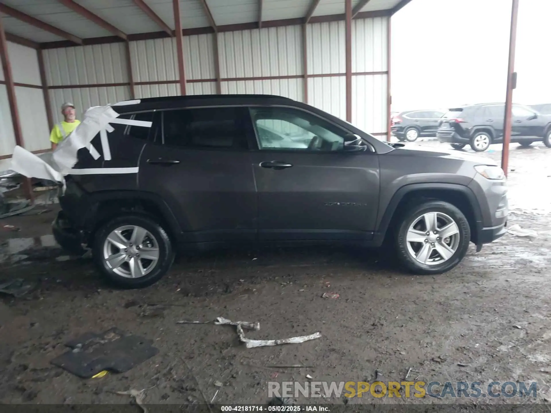 13 Photograph of a damaged car 3C4NJDBB1NT223599 JEEP COMPASS 2022