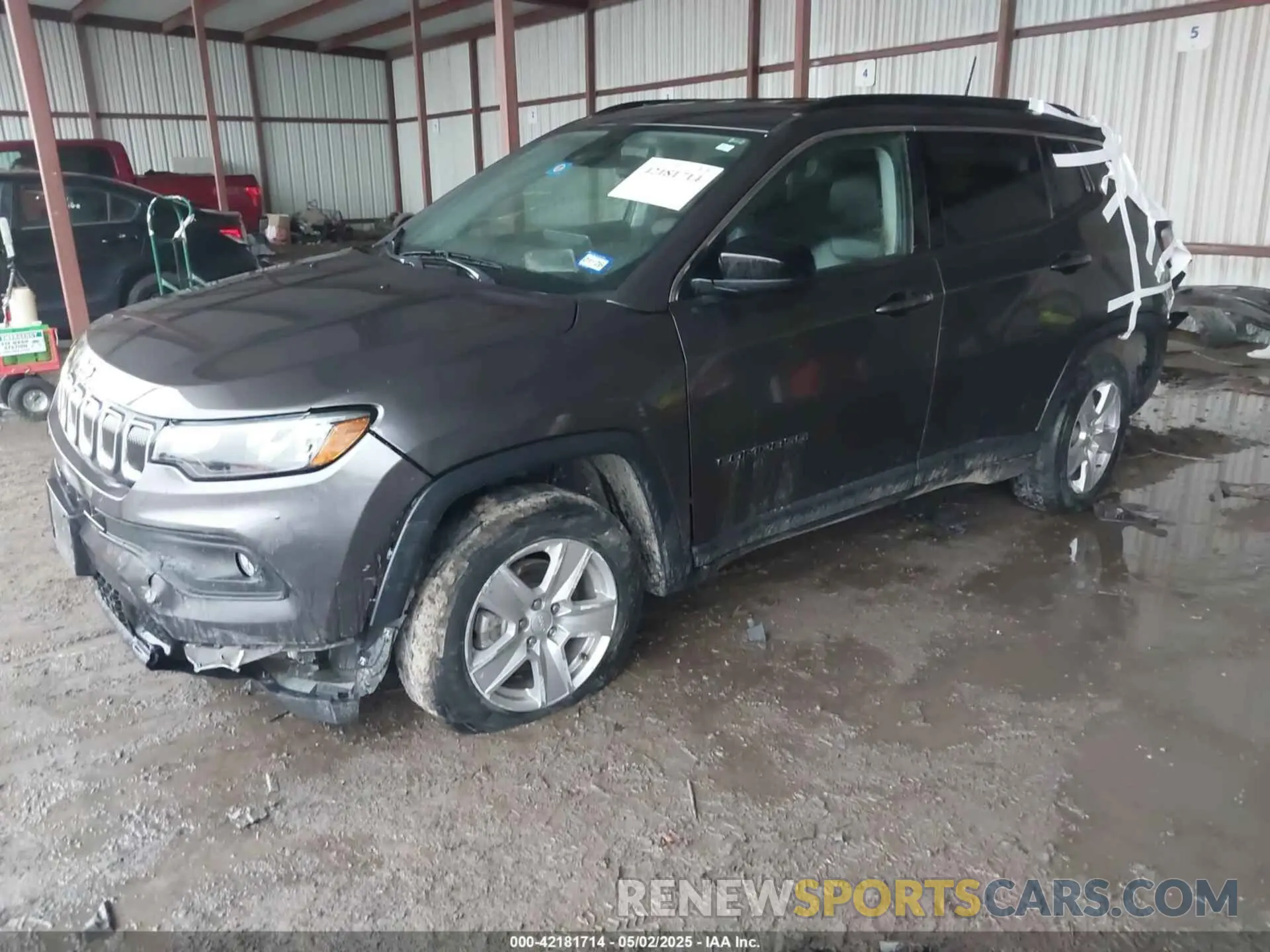 2 Photograph of a damaged car 3C4NJDBB1NT223599 JEEP COMPASS 2022