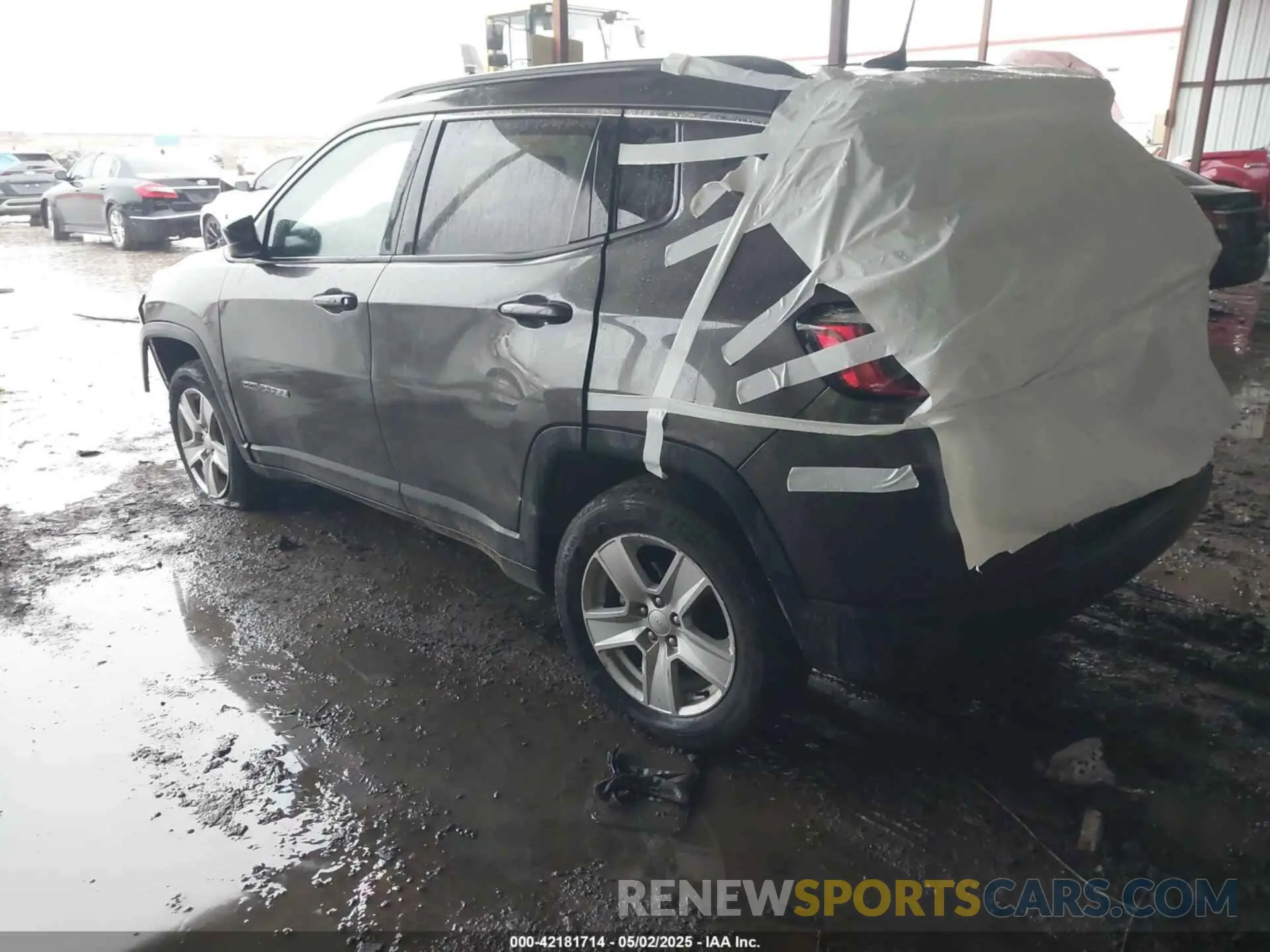 3 Photograph of a damaged car 3C4NJDBB1NT223599 JEEP COMPASS 2022
