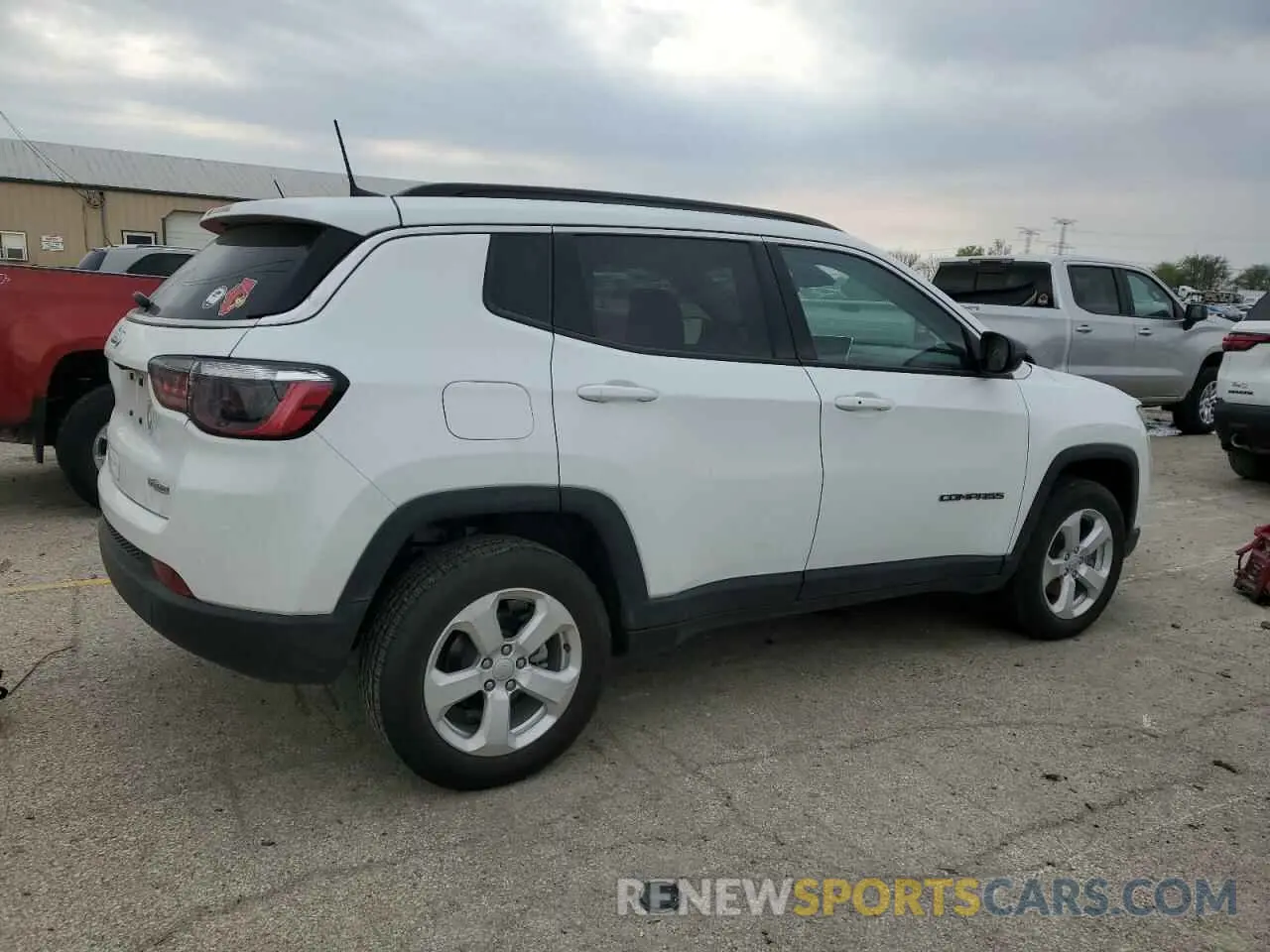 3 Фотография поврежденного автомобиля 3C4NJDBB2NT169942 JEEP COMPASS 2022