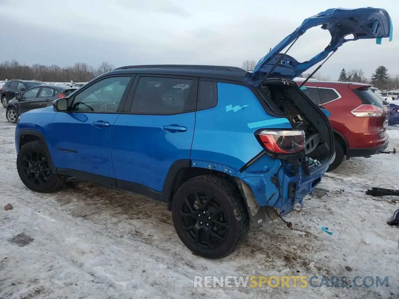 2 Photograph of a damaged car 3C4NJDBB2NT185753 JEEP COMPASS 2022