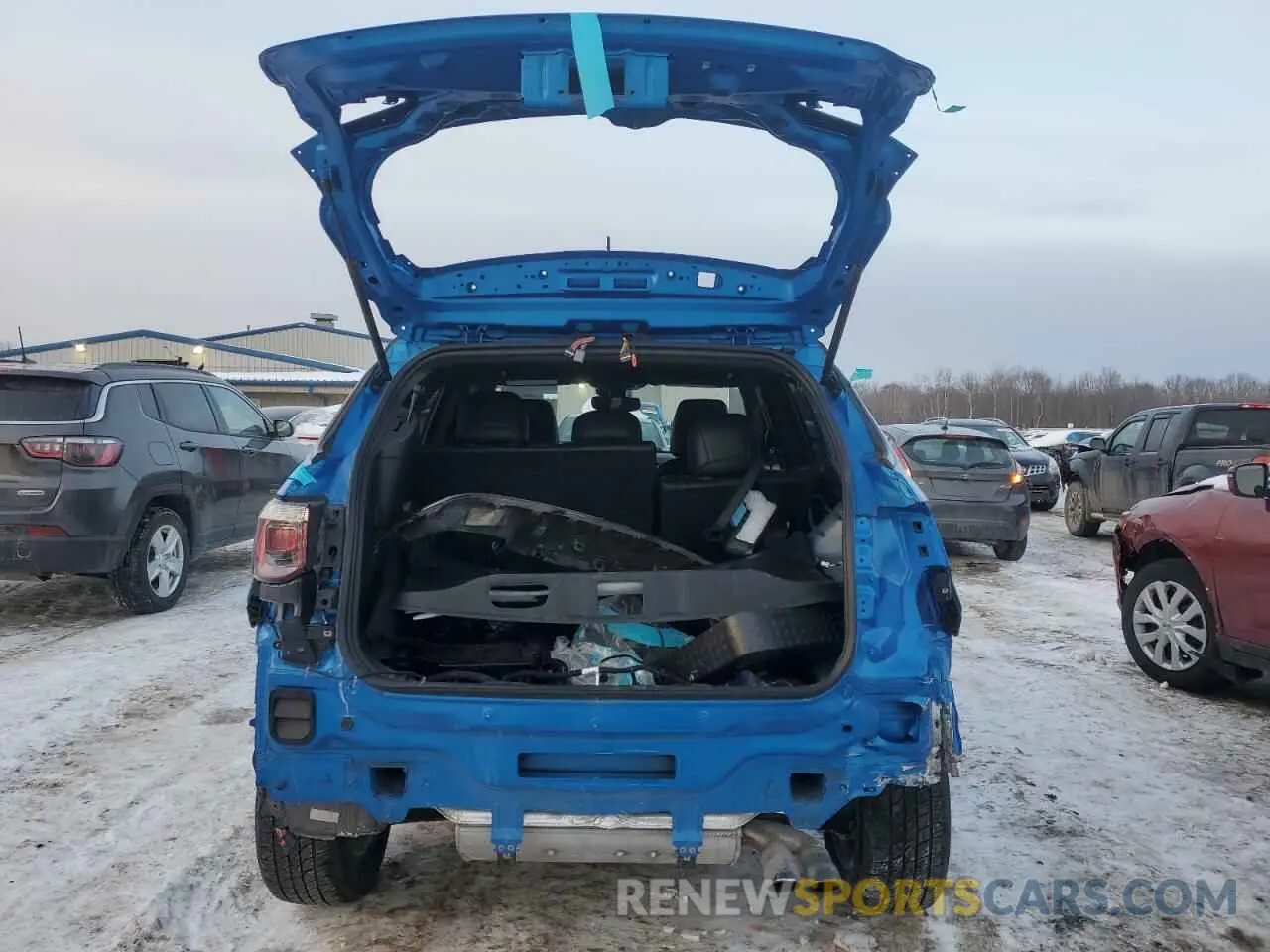 6 Photograph of a damaged car 3C4NJDBB2NT185753 JEEP COMPASS 2022